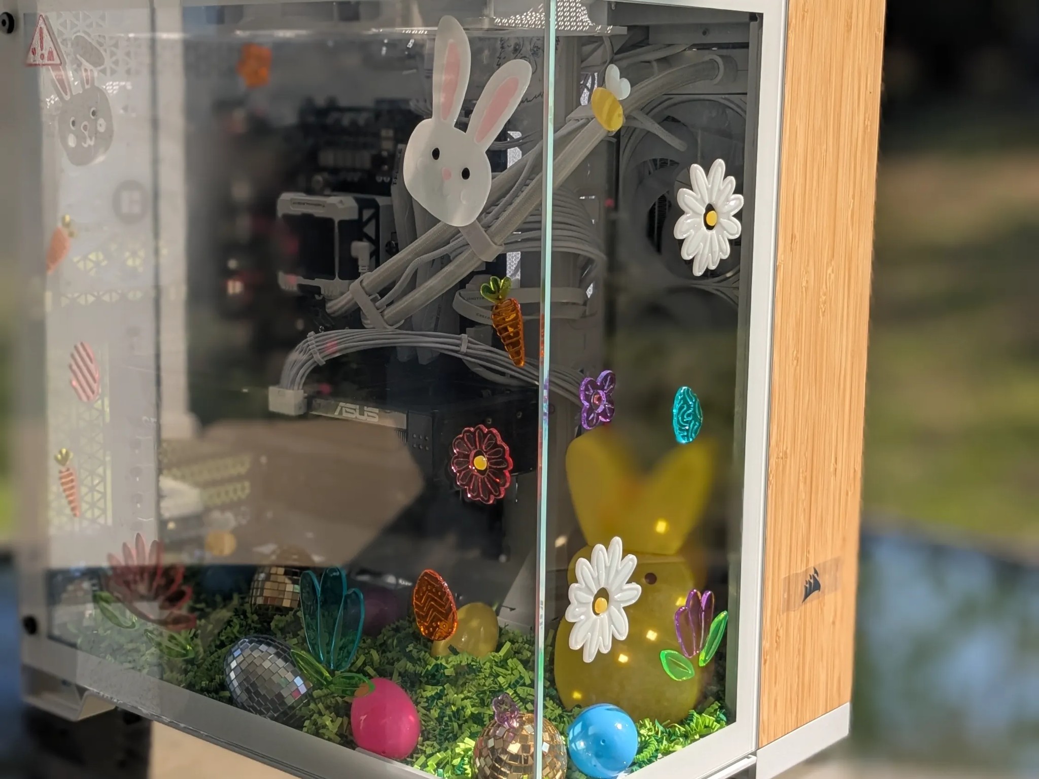 Eggcelent 4K Gaming/Streaming PC | i7-14700KF, RTX 5070, 2TB NVME, 32GB DDR5, Liquid Cooled