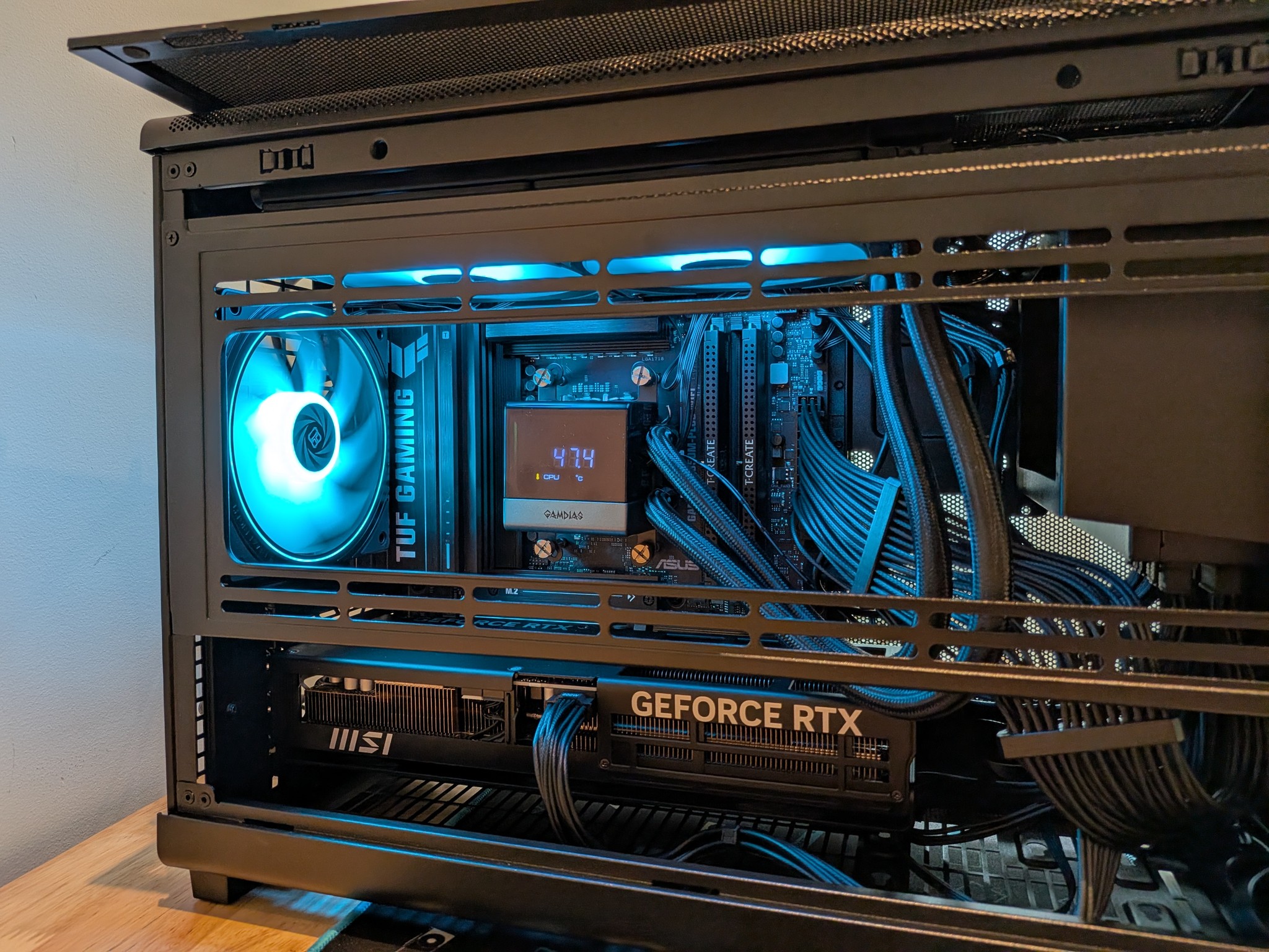 4K Mesh - RTX 5080, Ryzen 7 7800X3D, 64 GB DDR5 RAM, 2 TB Gen 4