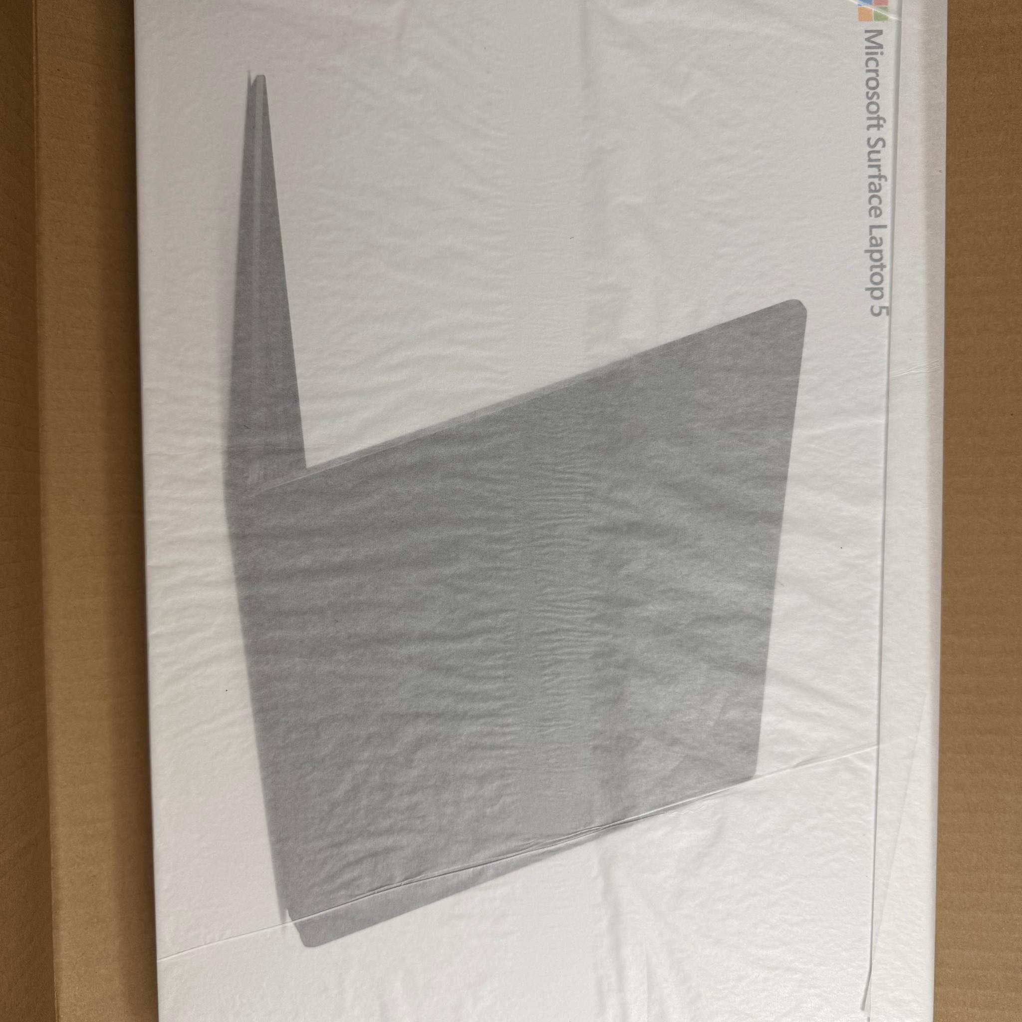 Microsoft Surface Laptop 5 , 15,IntelCore i7,16GB,512GB,Black New factory sealed