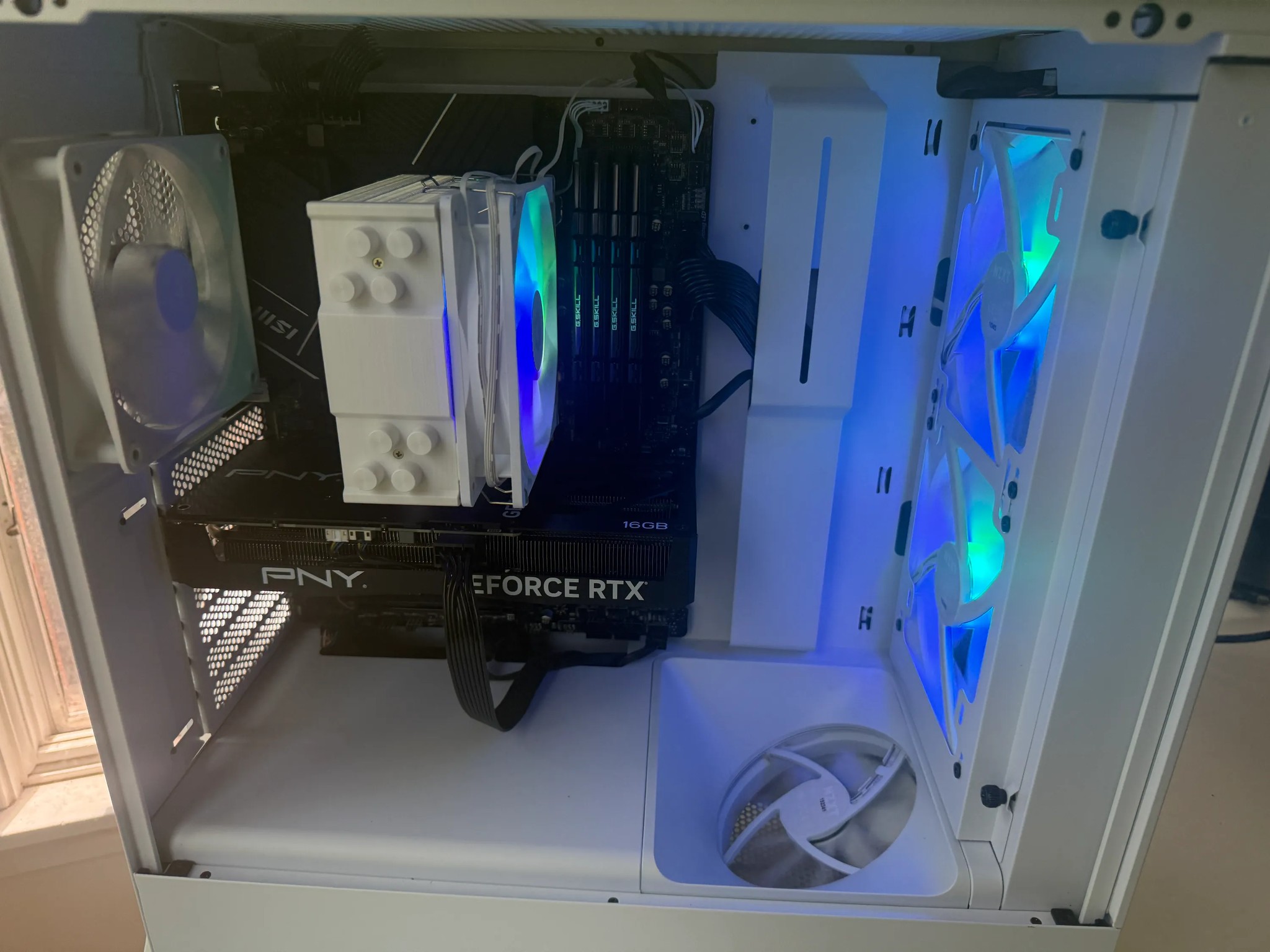 RTX 4060TI 16GB / Intel I7 12th Gen | 32GB Ram | WIFI | 1TB SSD | Windows 11 Activated