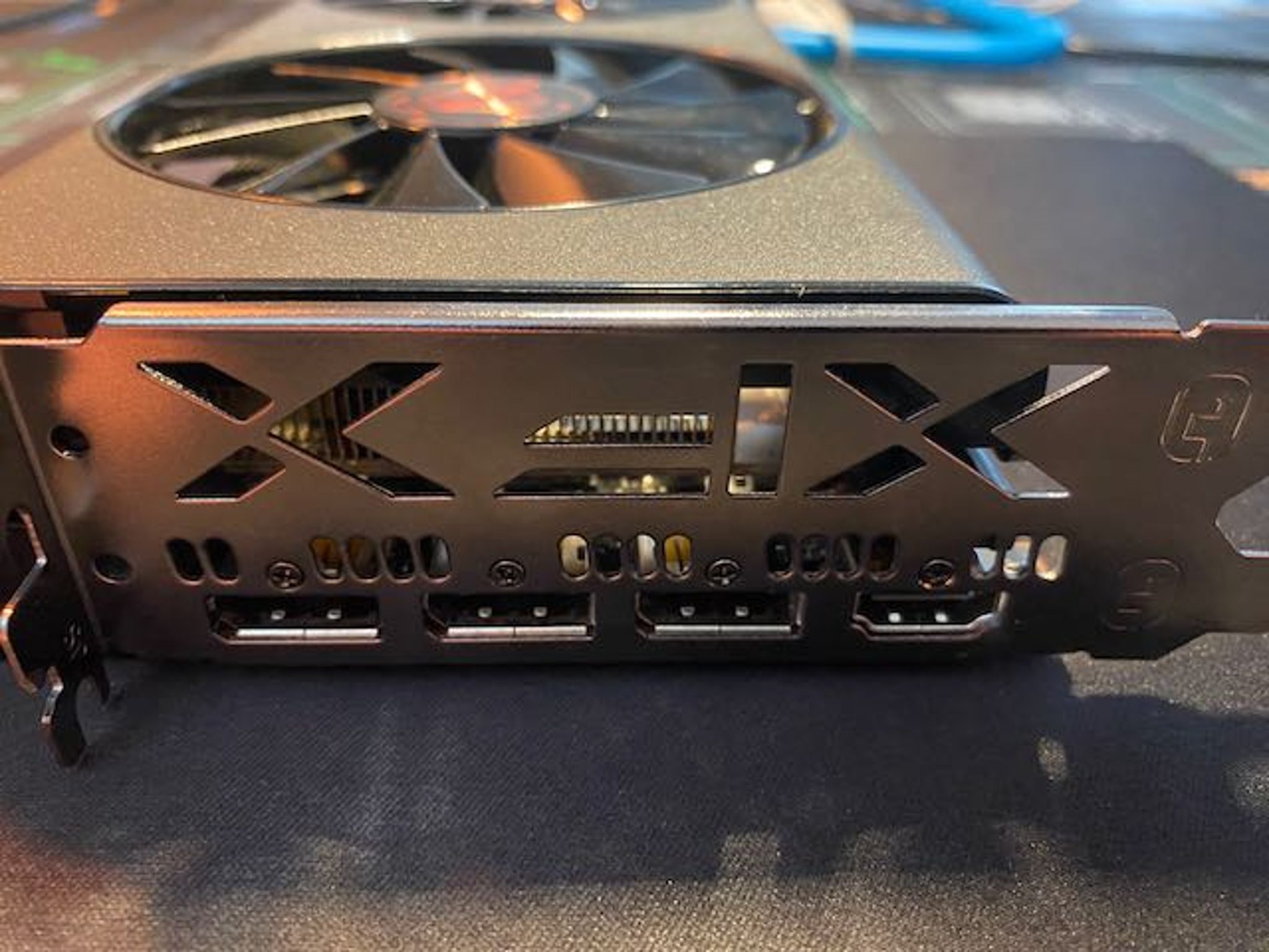 XFX Radeon RX 5500 XT 