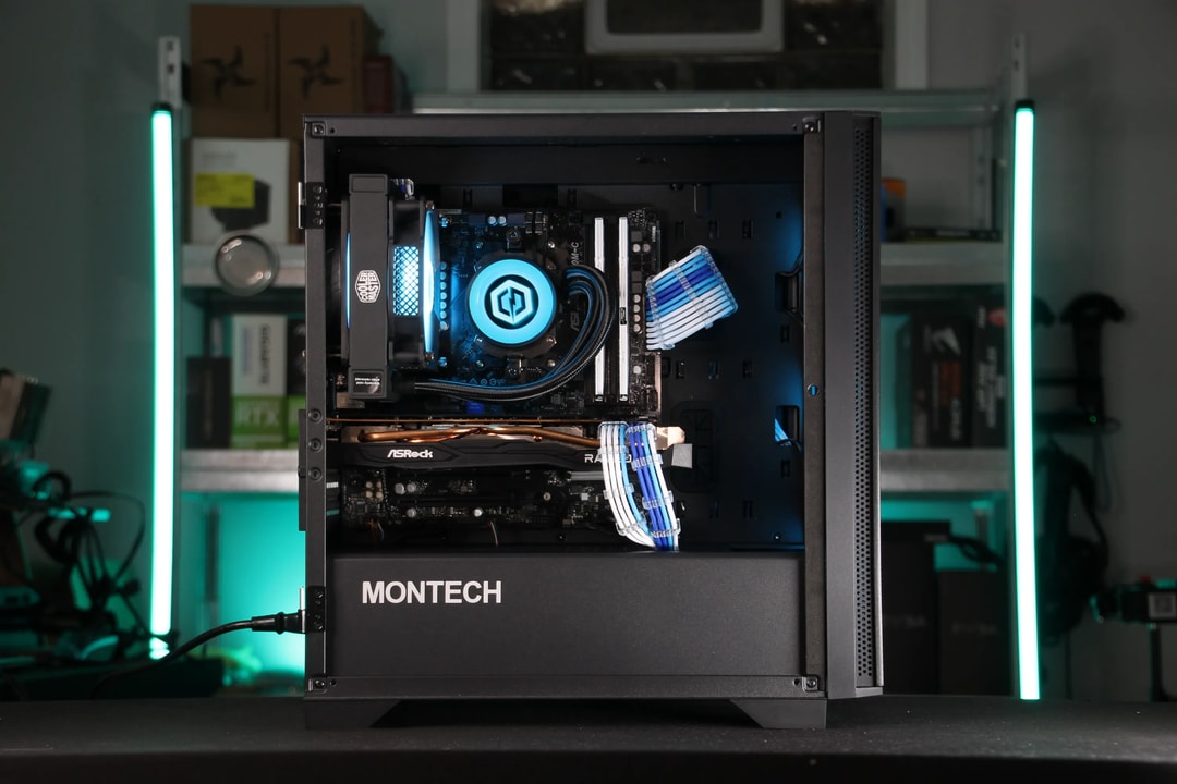𝘼𝙕𝙐𝙍𝙀 // Ryzen 7 3700X, RX 6700 XT // Mid-Range Gaming PC | Jawa