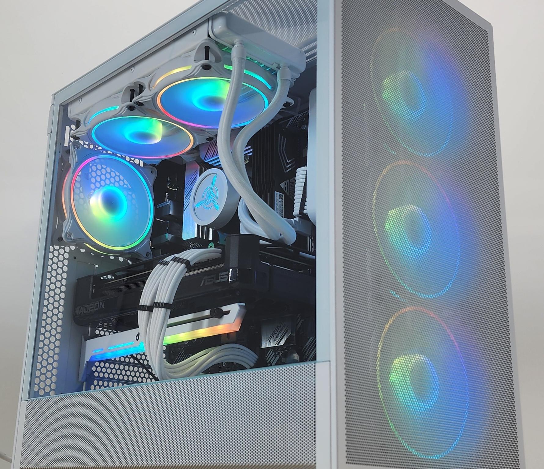 Gaming PC Ryzen 7 5700X 32GB RAM 1TB SSD RX 7700 XT 12GB Win11 PC