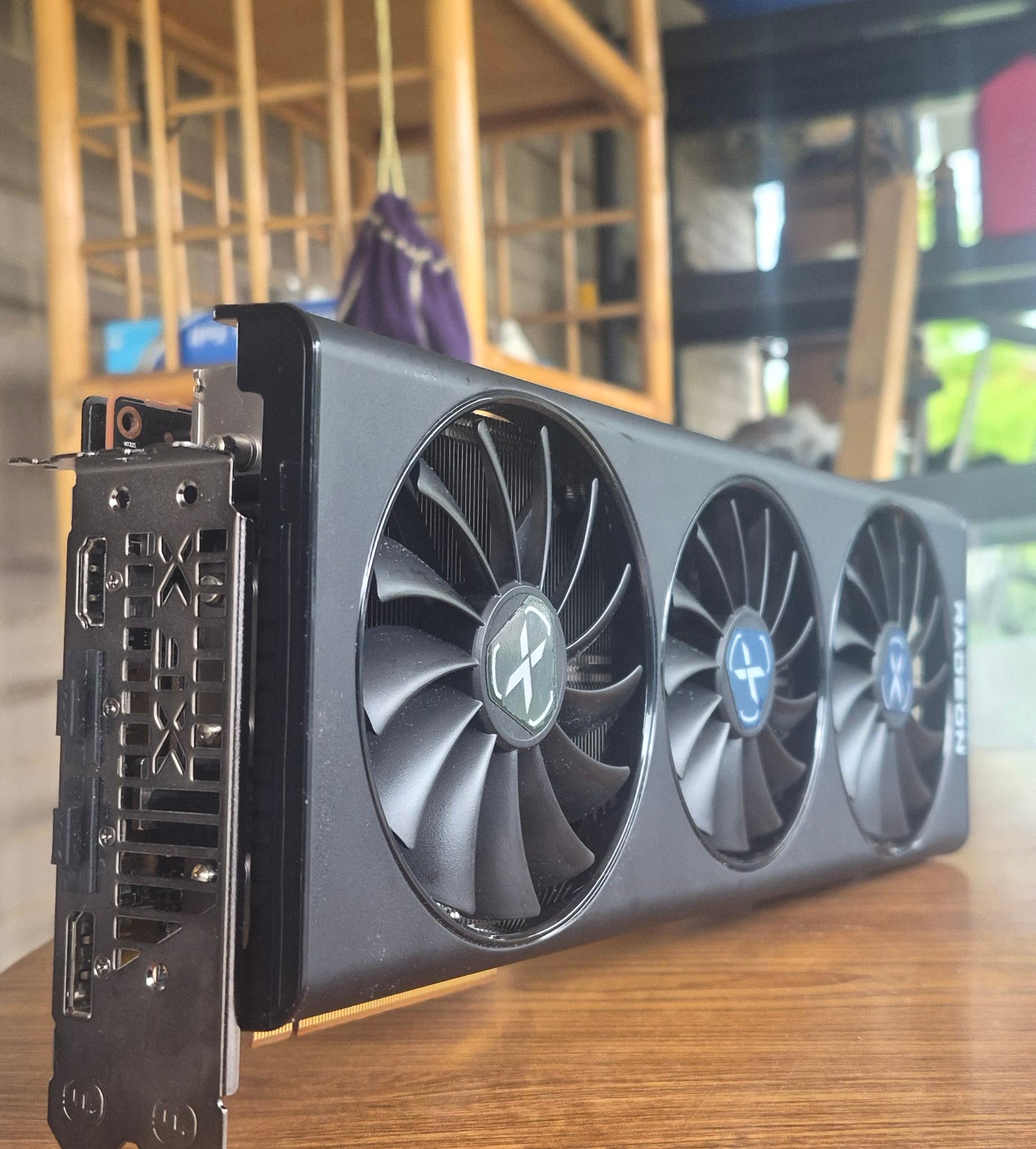 XFX Speedster SWFT 319 Radeon RX 6800