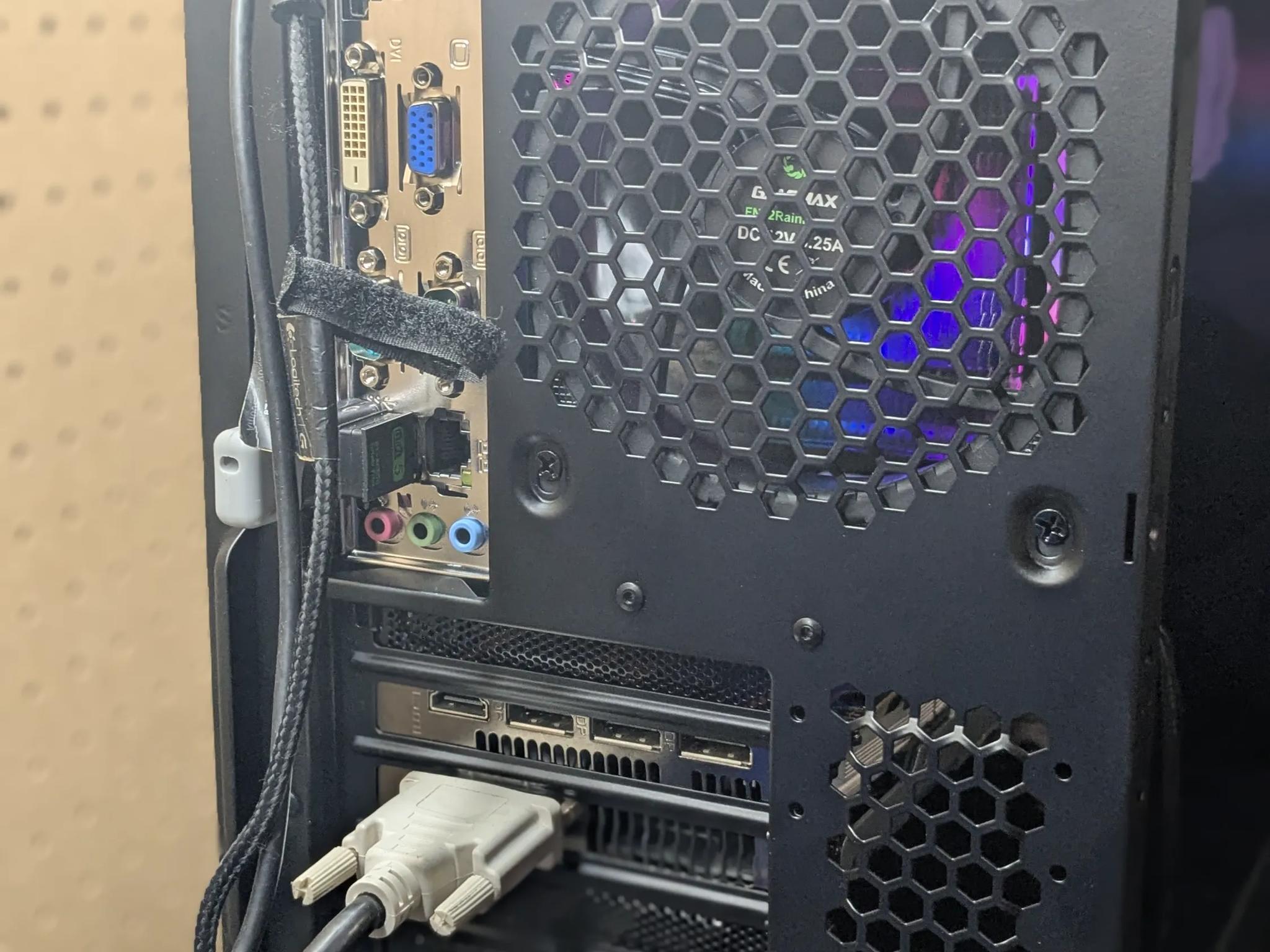 Into Infinity ♾️ | Marvel Rivals Ready | Xeon (same as i7), 16GB RAM, 500GB SSD, RX 580 8GB, RGB