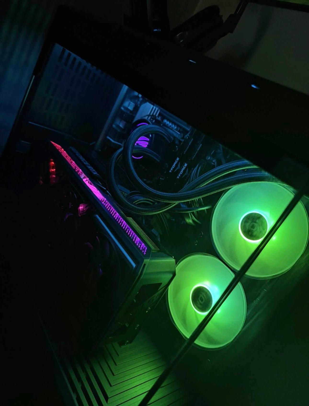 GeForce RTX 5070 Ti ROG Strix Gaming PC - Core Ultra 7 265KF, 32GB DDR5 RAM, 2TB NVMe SSD