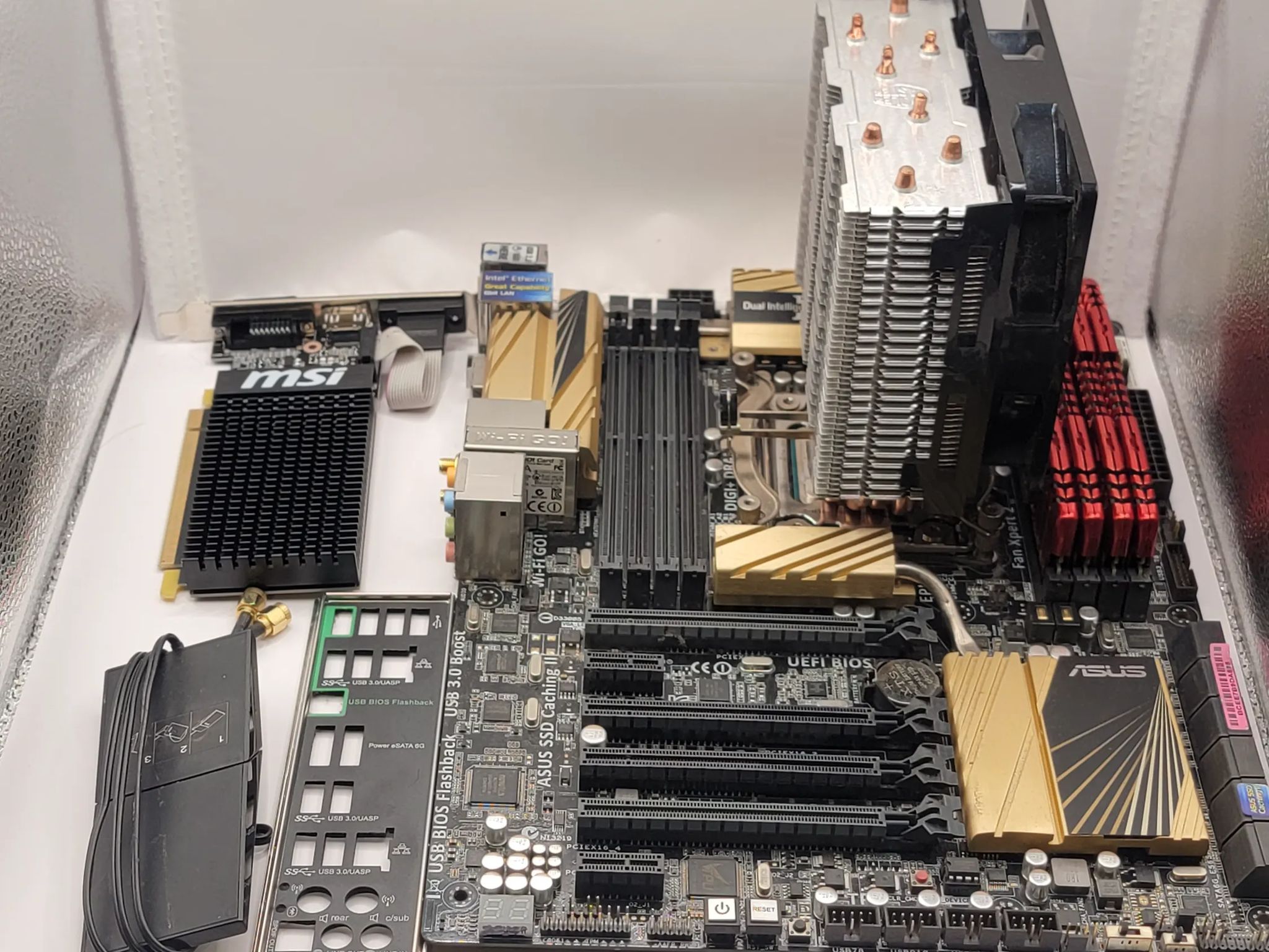 ASUS X79-Deluxe W/i7 4820K X79 ATX Motherboard DDR3