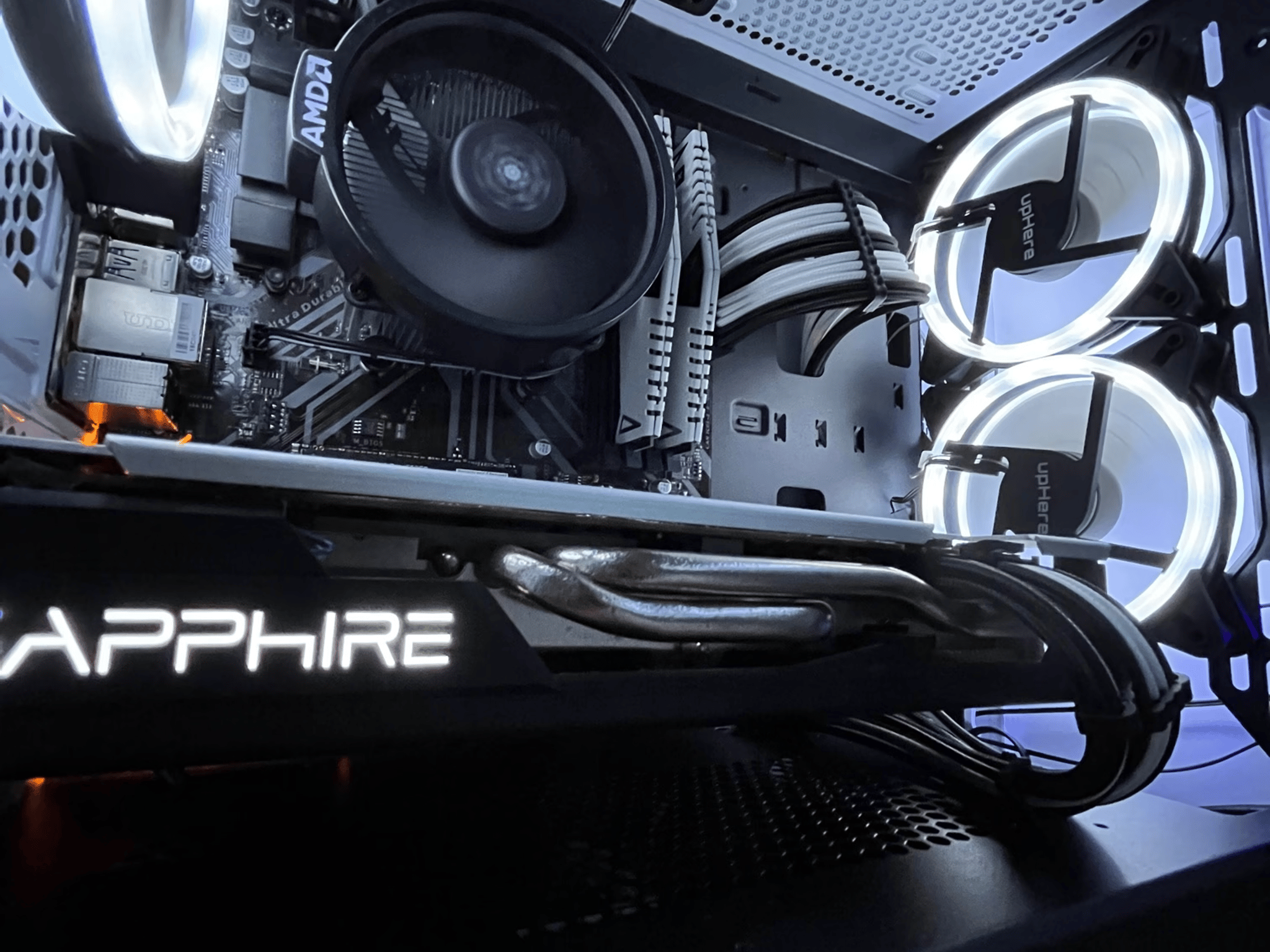 White Spade | Entry Level Gaming PC | Ryzen 3 3200G | RX 570 4GB