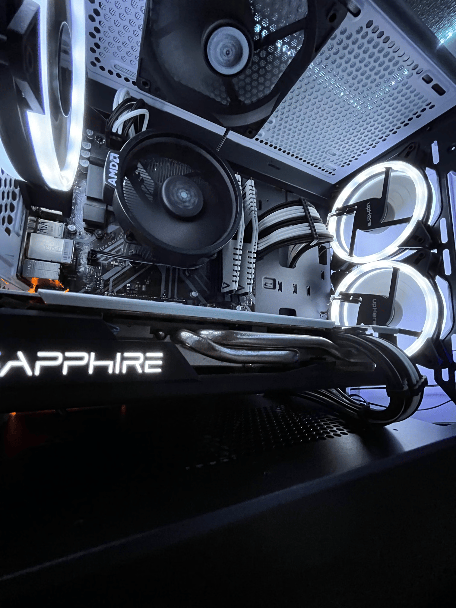 White Spade | Entry Level Gaming PC | Ryzen 3 3200G | RX 570 4GB
