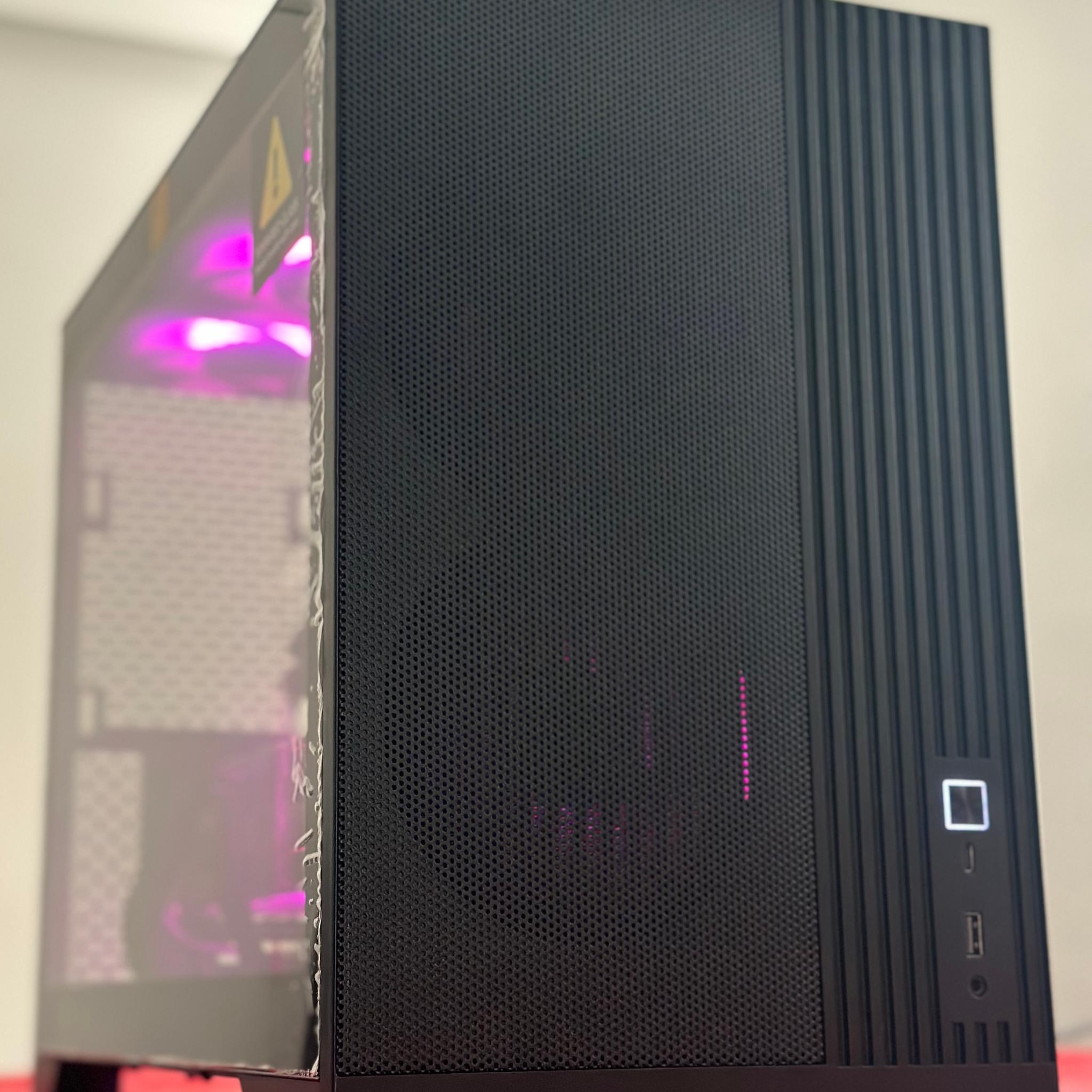 Ryzen 7 5800X + RX 6950 XT Performance Gaming PC – High-End 1440p Ultra / 4K Ready