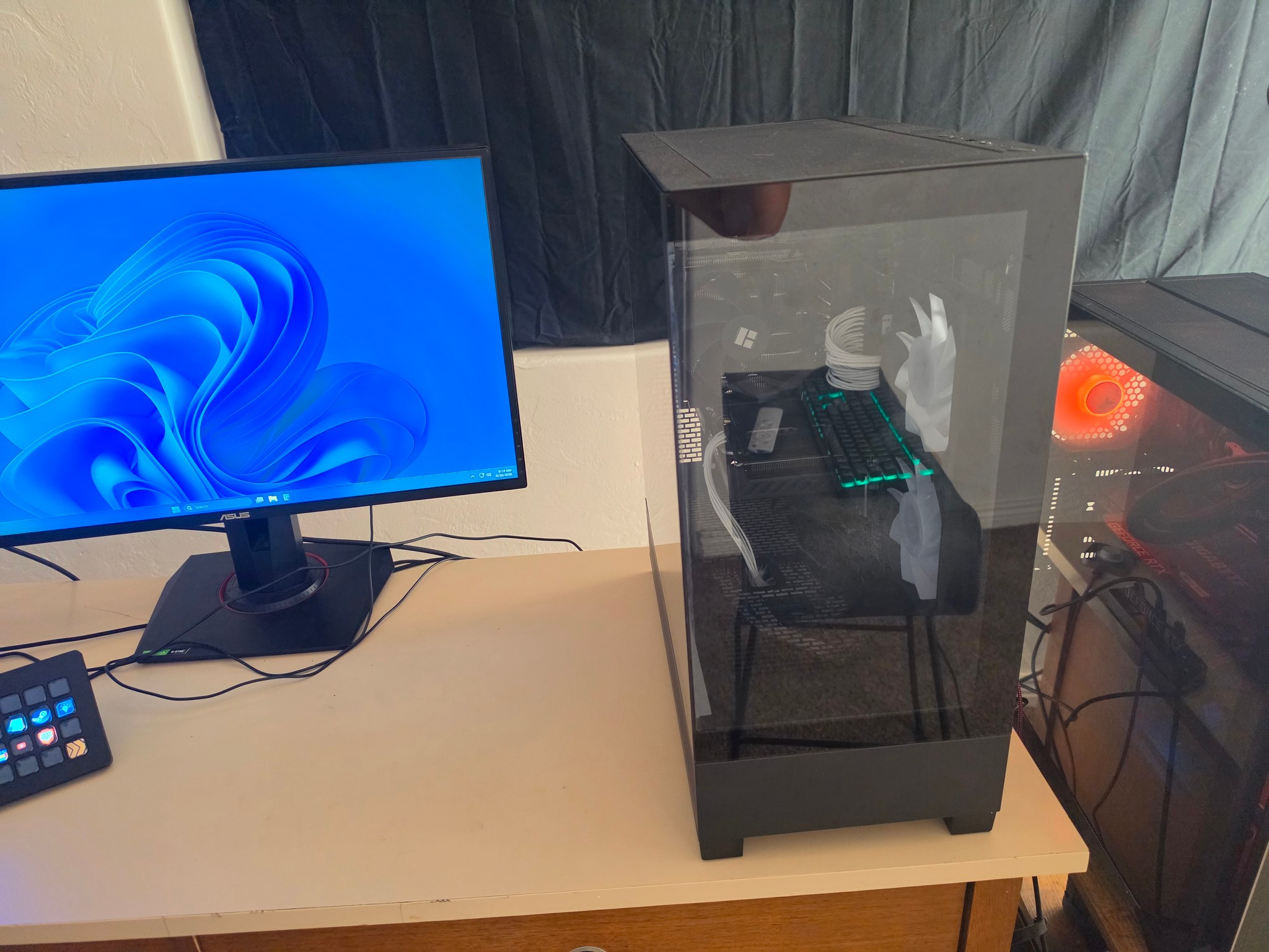Radeon RX 9060 XT 16GB Custom Gaming PC - Ryzen 5 9600X, 32GB RAM, 1TB NVMe SSD