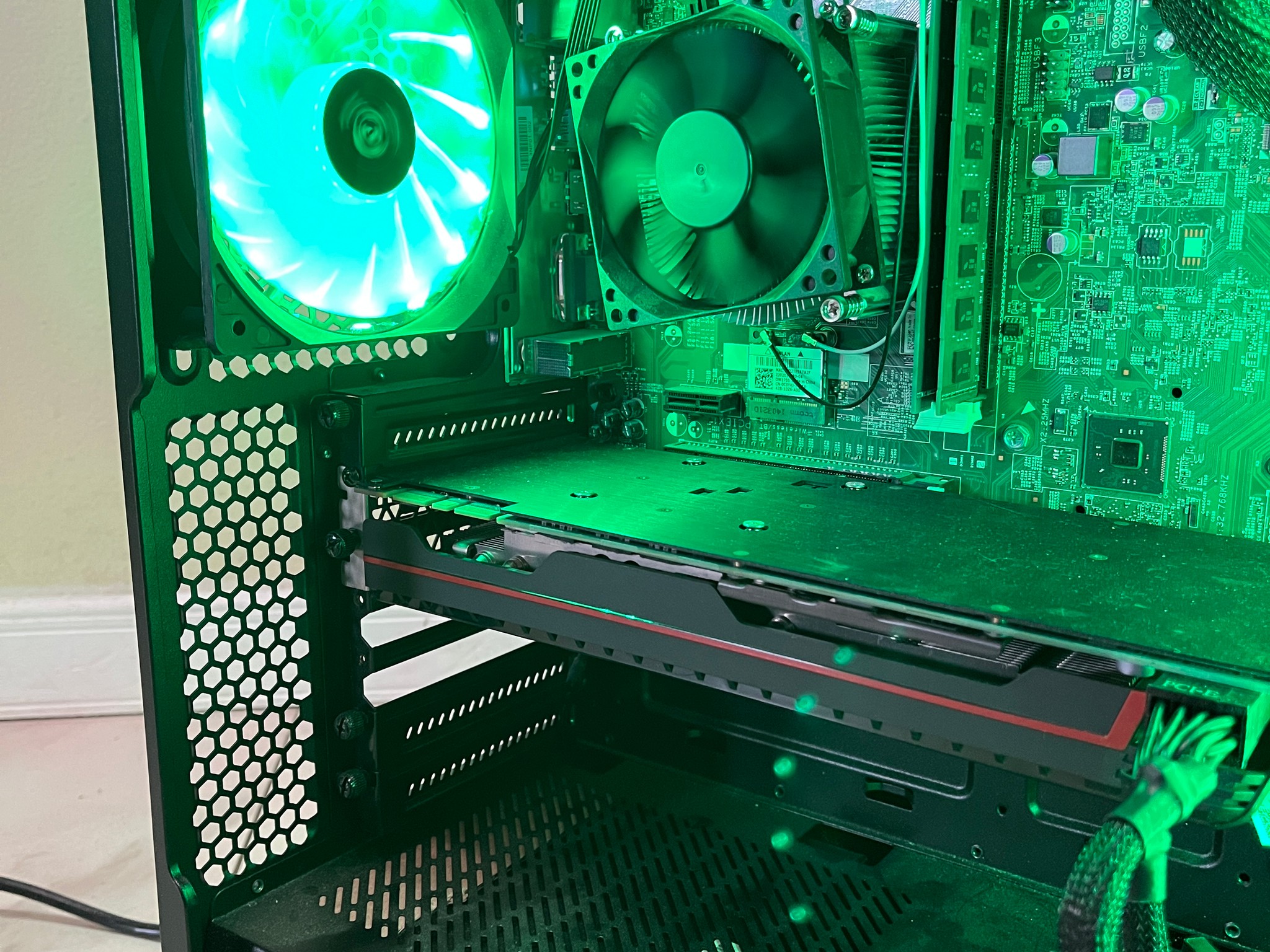 🔥🖥️GTX 1080, Intel i5-4440,500 GB SSD,12 GB RAM, High Performance RGB Gaming PC w/ Remote & Wi-Fi 🖥️
