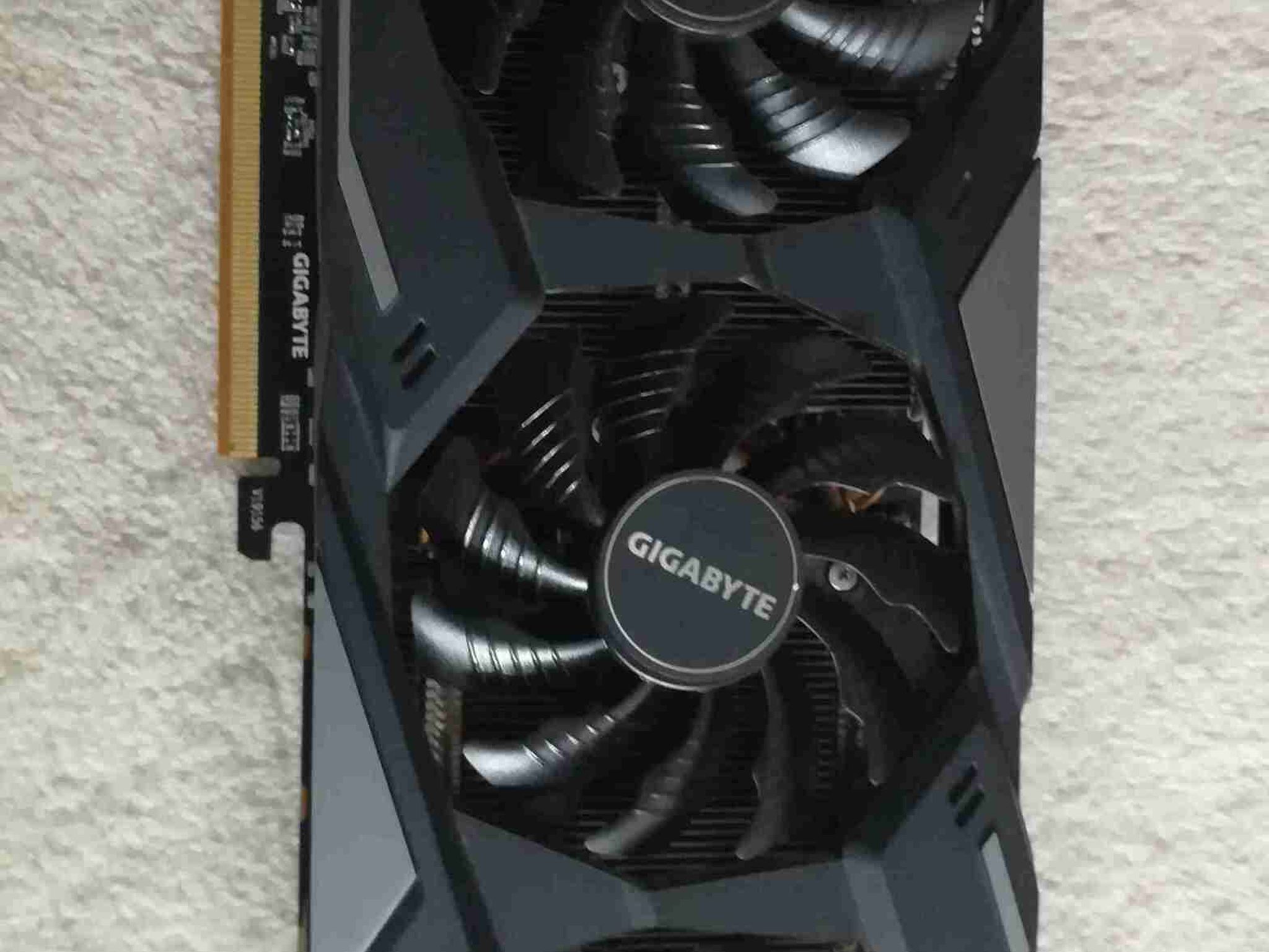 Gigabyte 5700XT 8GB
