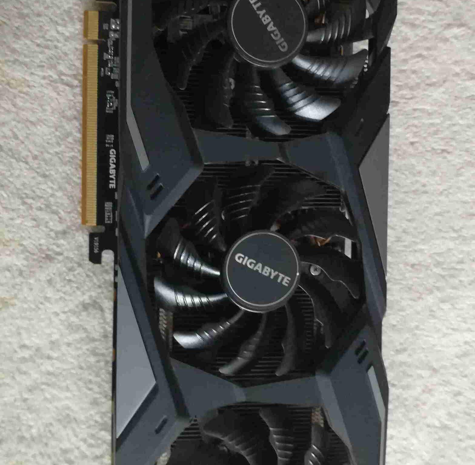 Gigabyte 5700XT 8GB