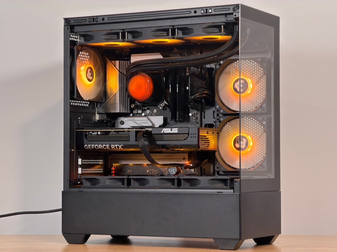ジューンベリーPC Core Ultra5 245K RTX5070 width=1080,quality=90,format=