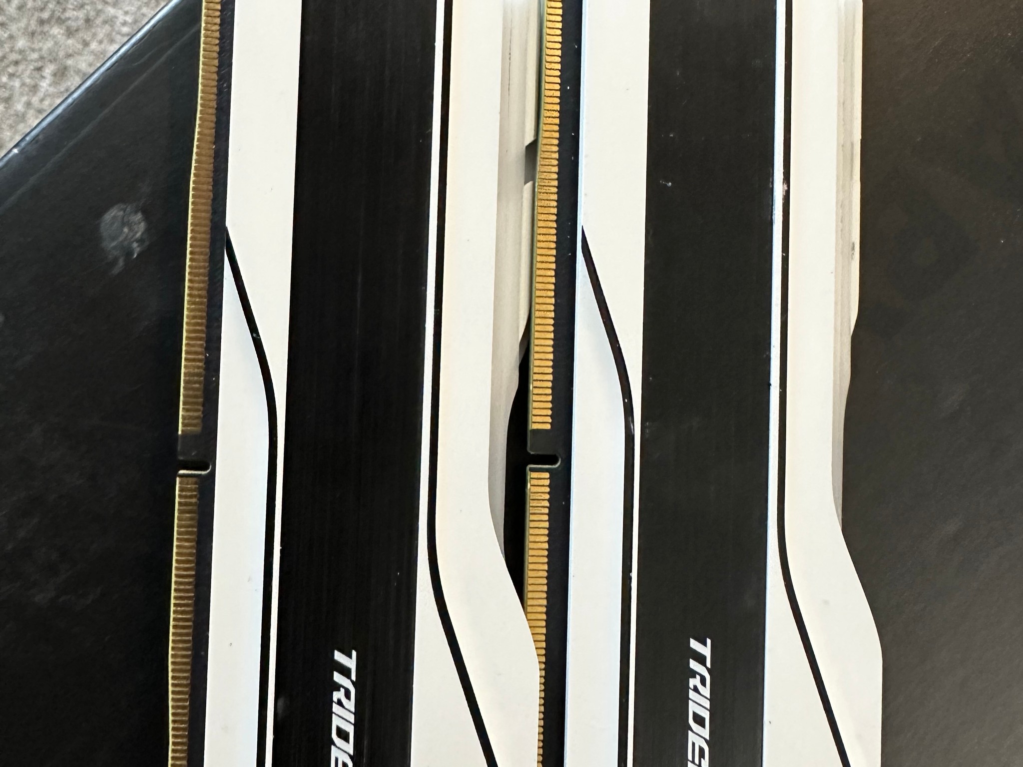 G.Skill Trident Z5 NEO RGB 32GB (2 x 16GB) DDR5 6000 CL30 RAM EXPO White