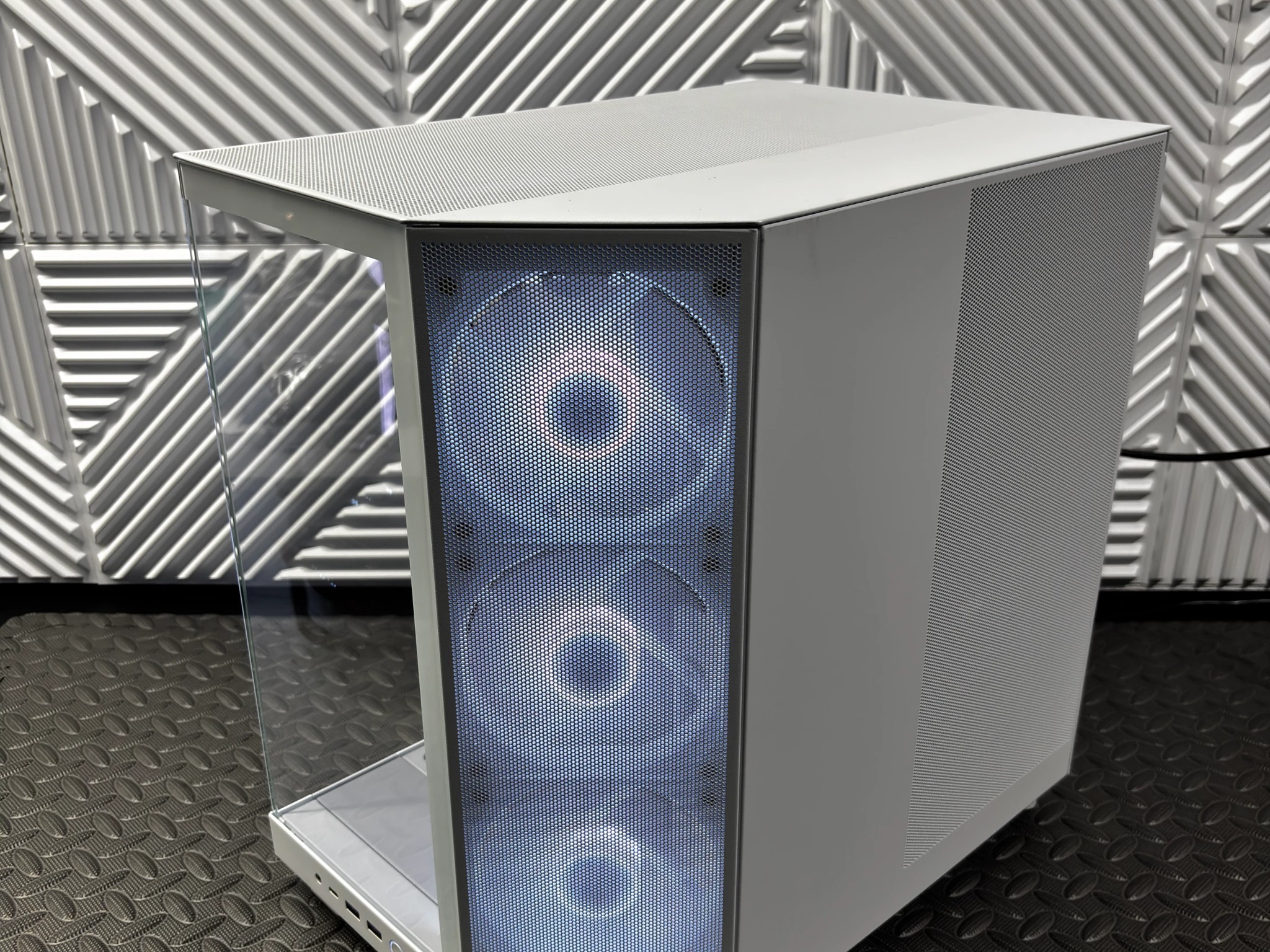 White RGB Gaming PC | RTX 3080 FTW3 Ultra | Ryzen 5 7600 | 32GB DDR5 | NZXT H6 Flow