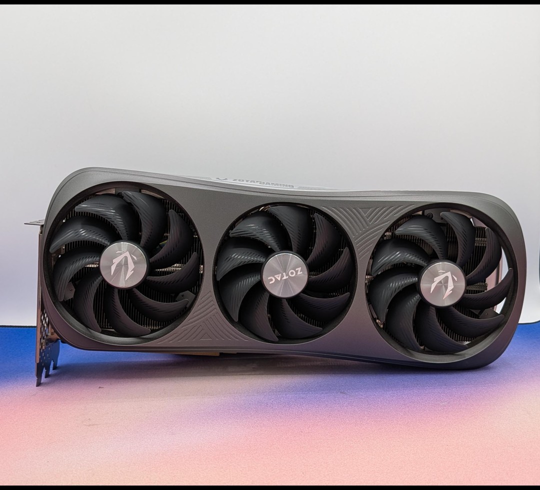 Zotac RTX 4080 Trinity OC | Jawa