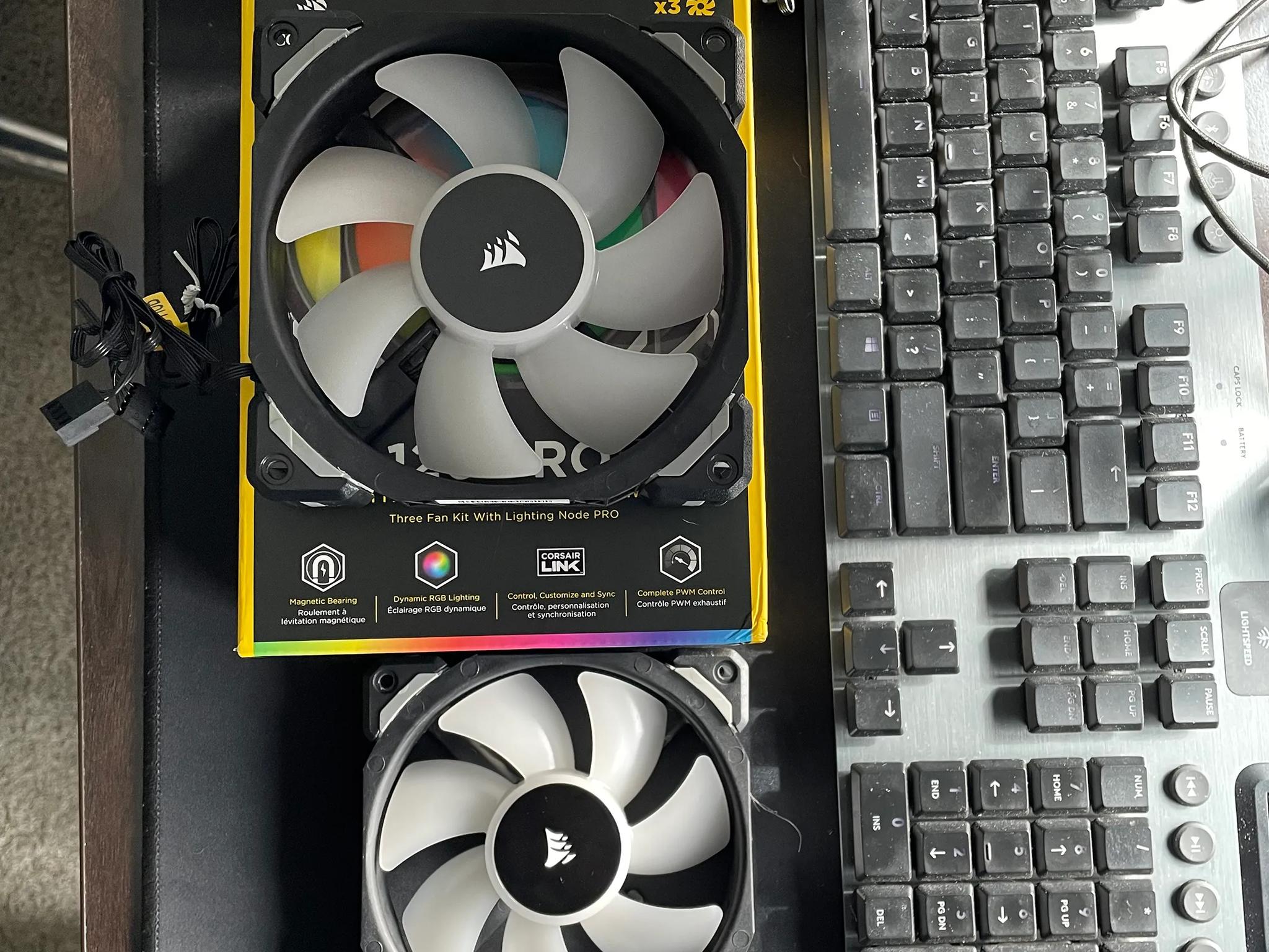 Corsair ML120 PRO 120mm Fans 3-Pack, Black, Great Condition