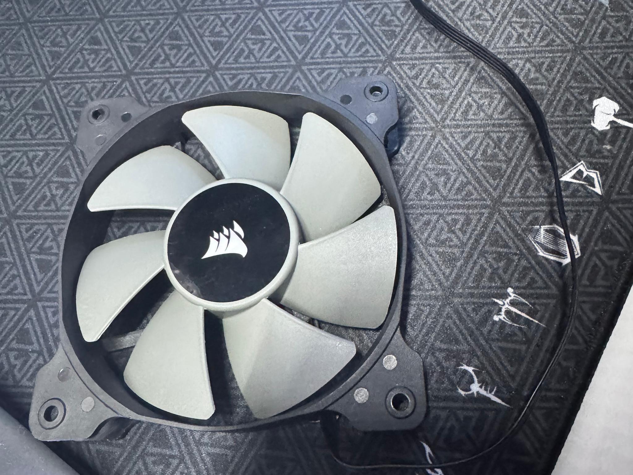 Corsair 120MM Fan