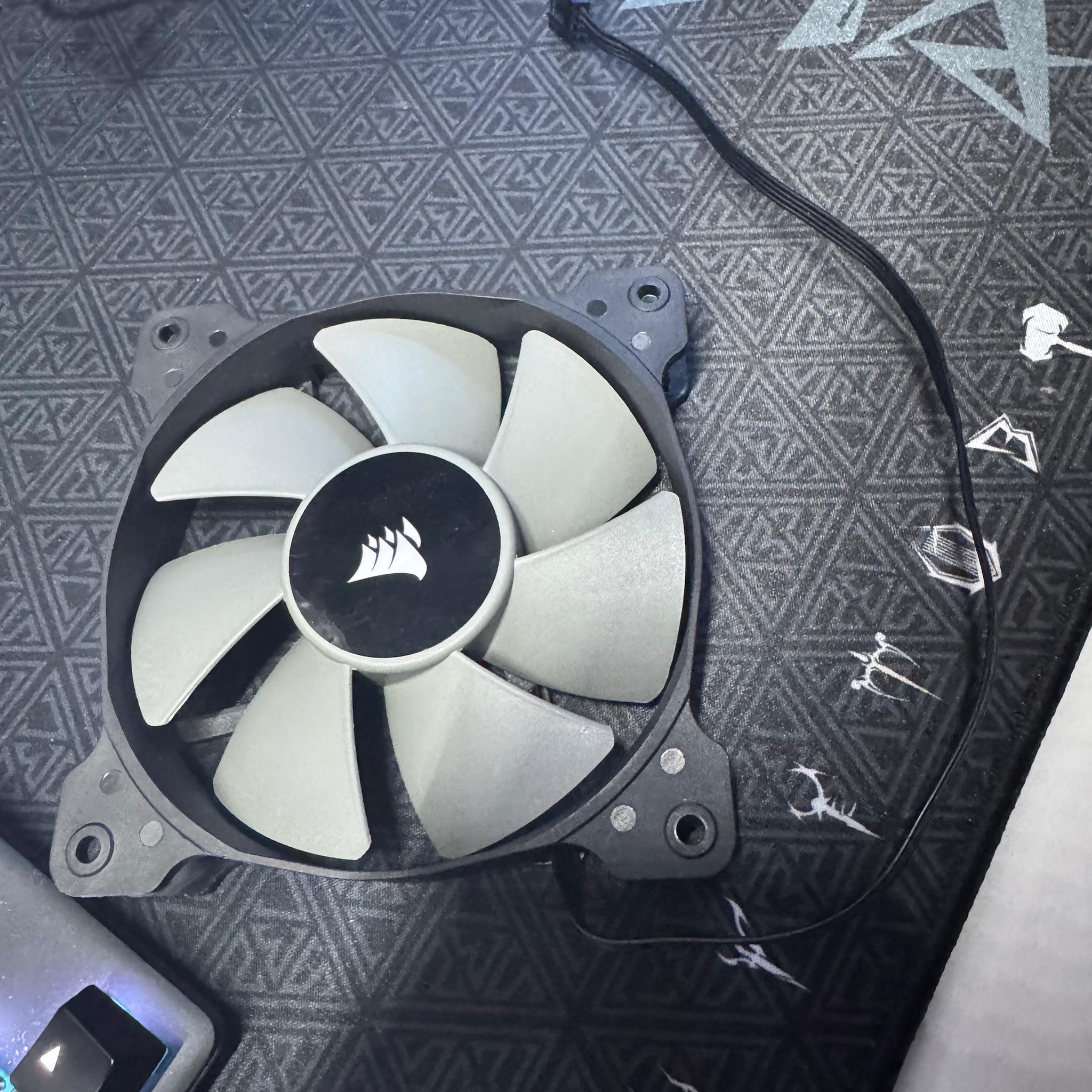 Corsair 120MM Fan