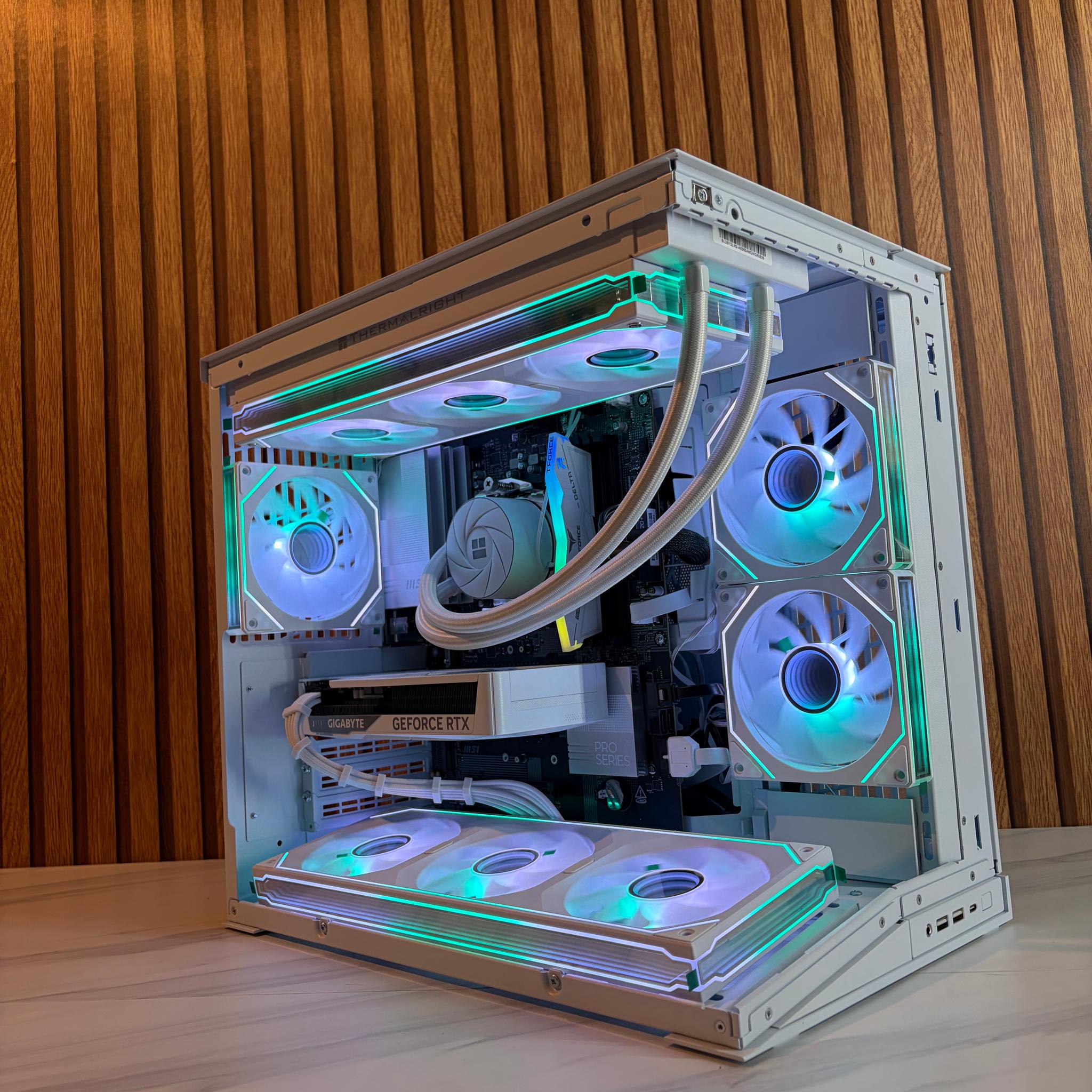 RTX 5060 | RYZEN 5 9600X | 16GB DDR5 | 2TB SSD| 360MM AIO