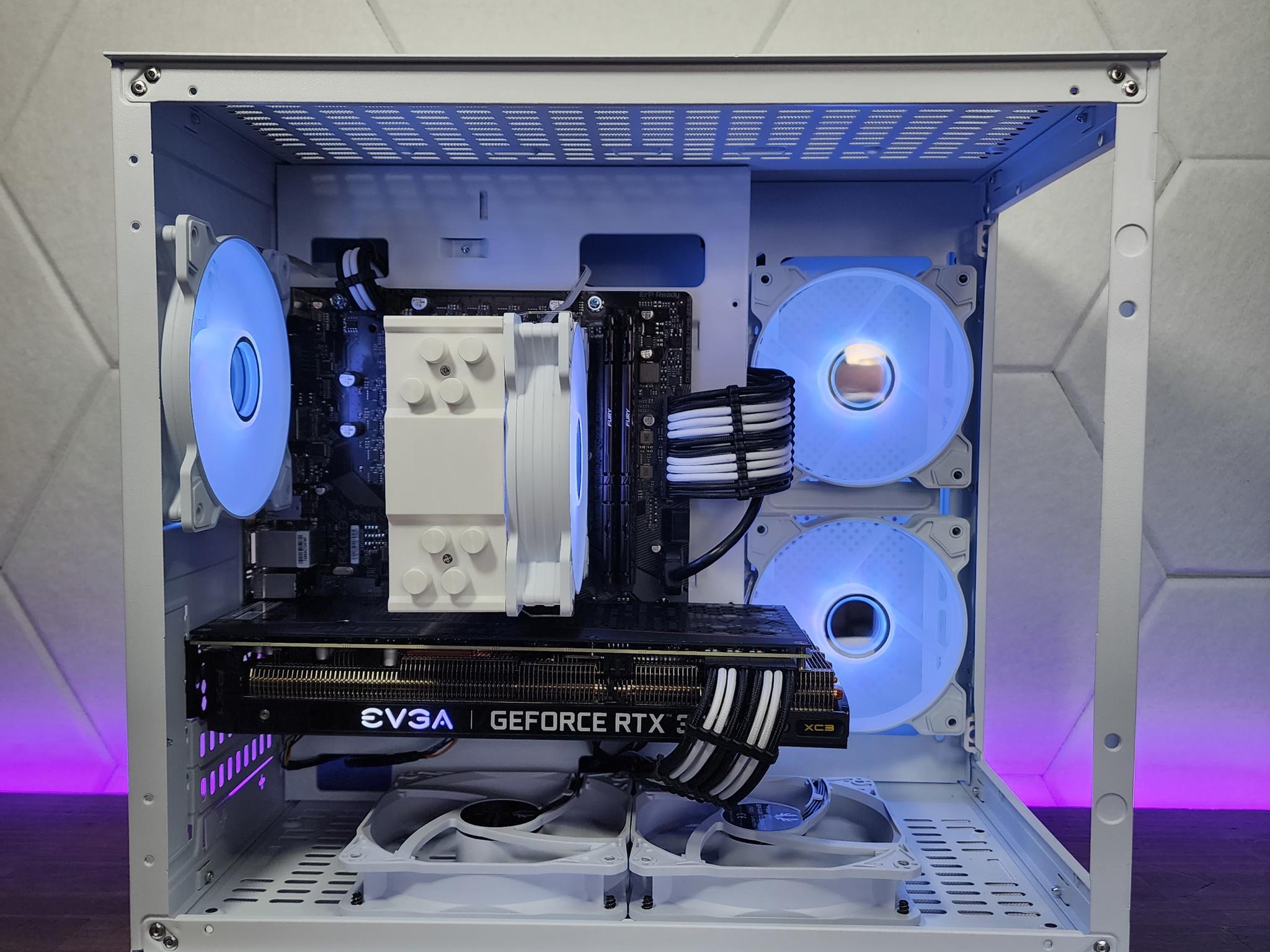 🤍💙 RTX 3070 // Core i5 12400F // 16GB 4800MHz DDR5 // 1TB NVMe Gen 4