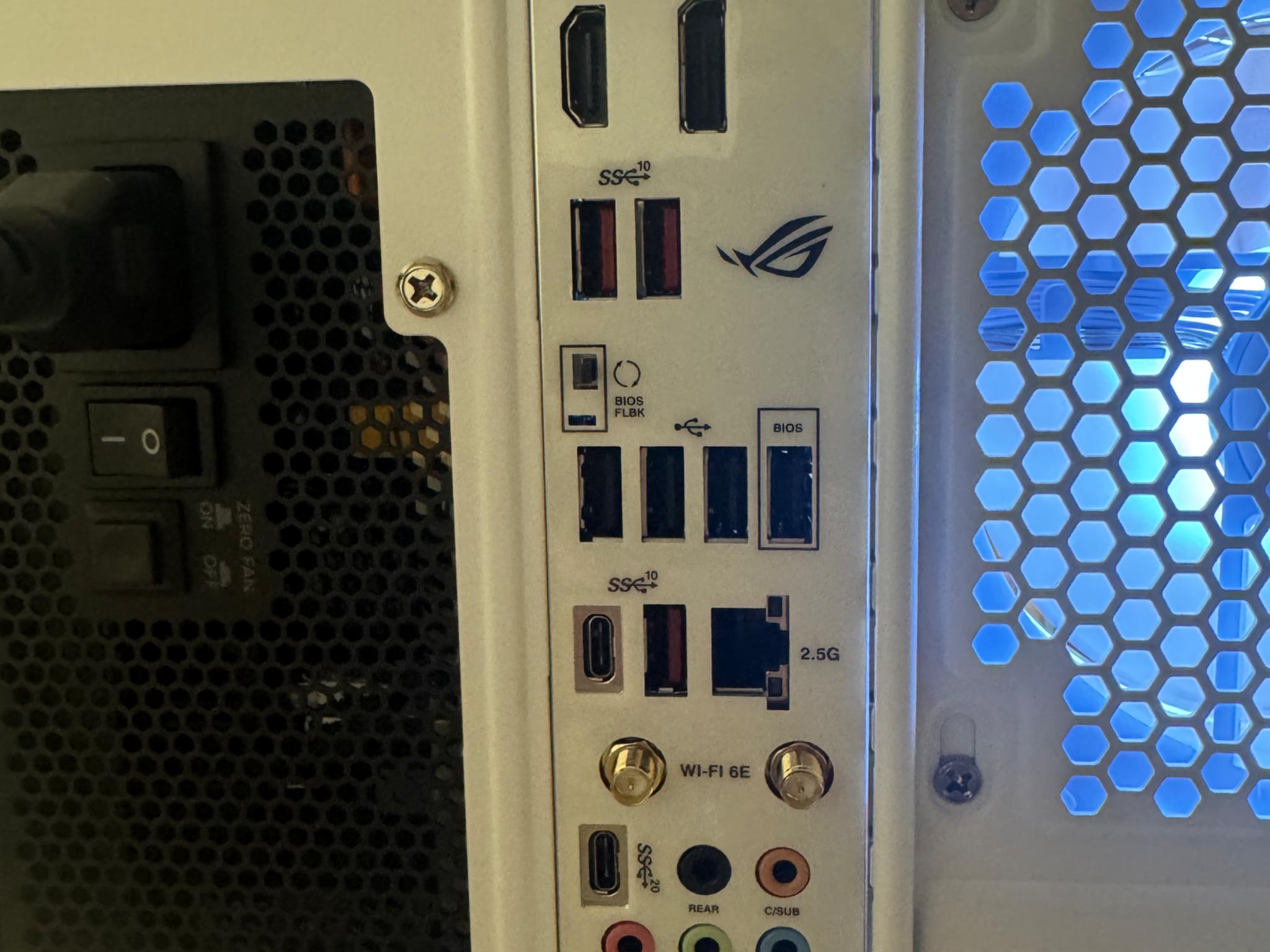 WHITE RTX 5080 GAMING PC | Ryzen 7 9800X3D | 32gb DDR5 RAM | 2tb SSD