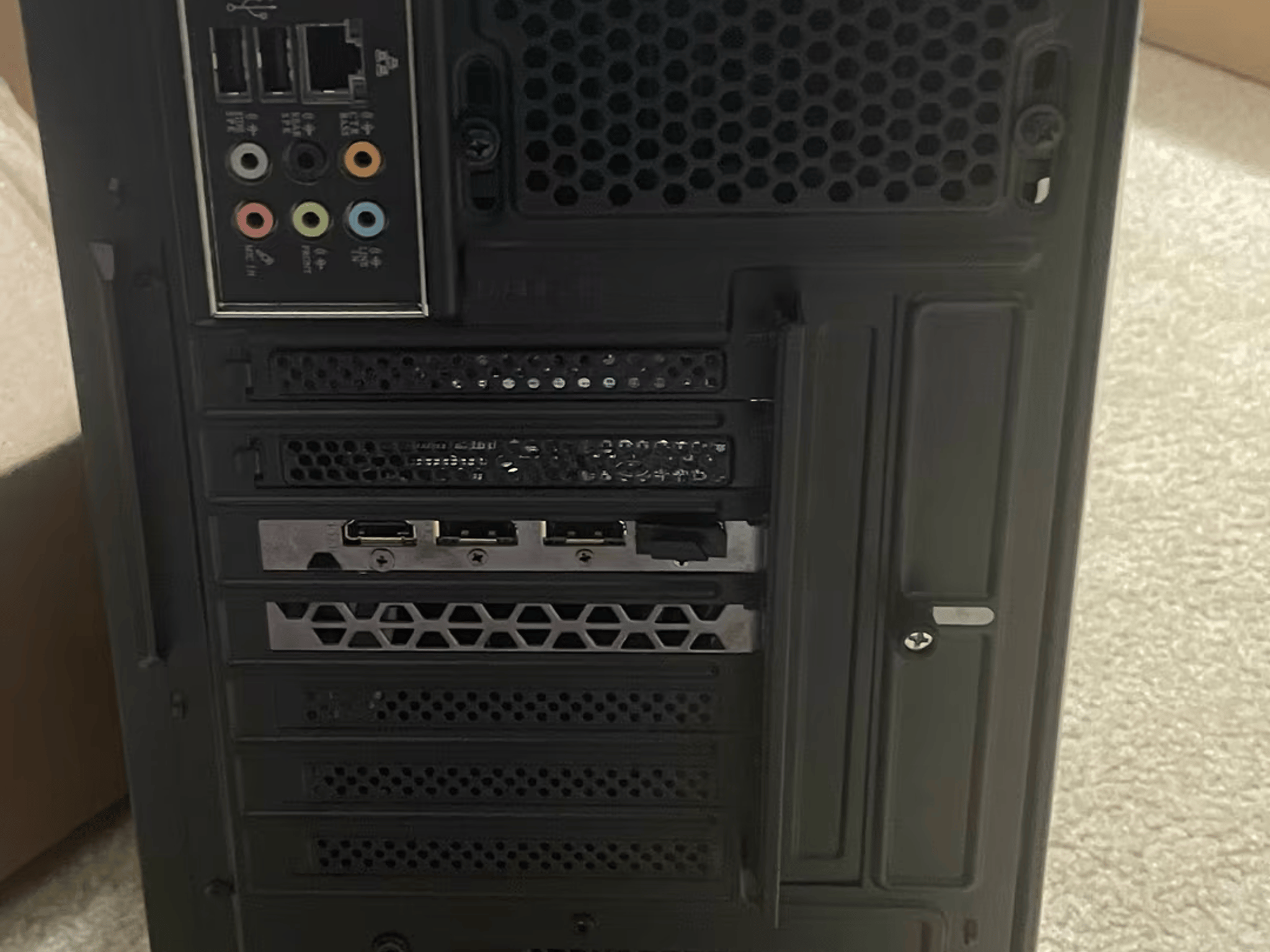 “Pathfinder” Intel Xeon 6-Cores, Rx 570 4GB