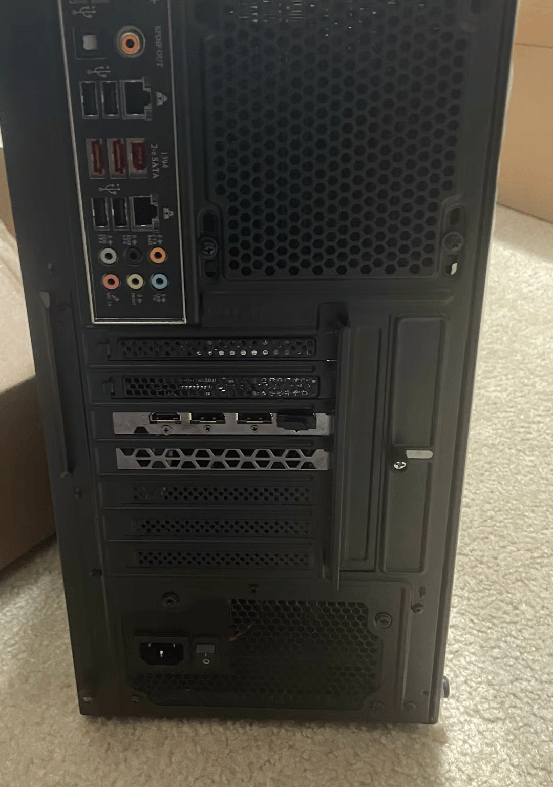 “Pathfinder” Intel Xeon 6-Cores, Rx 570 4GB