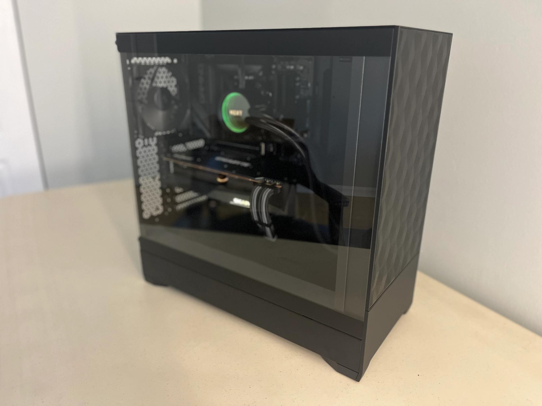 Custom Gaming PC - with free activated Windows 11 Pro