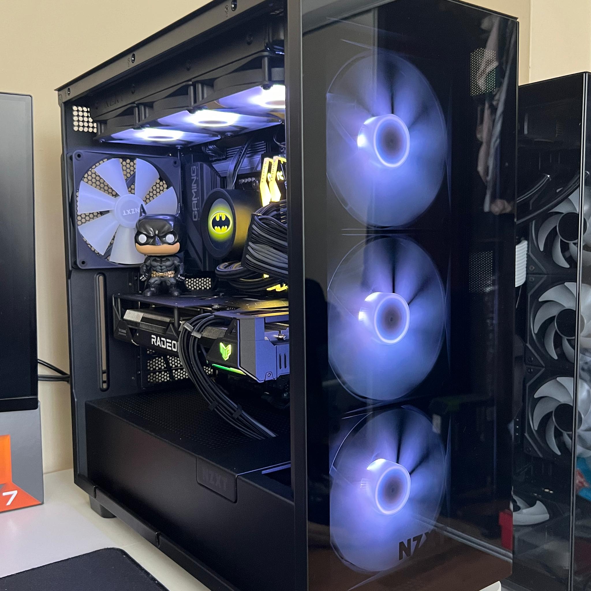 “The Batman” Ryzen 7 7800X3D, RX 7800 XT, 32GB DDR5, 1.5TB NVMe