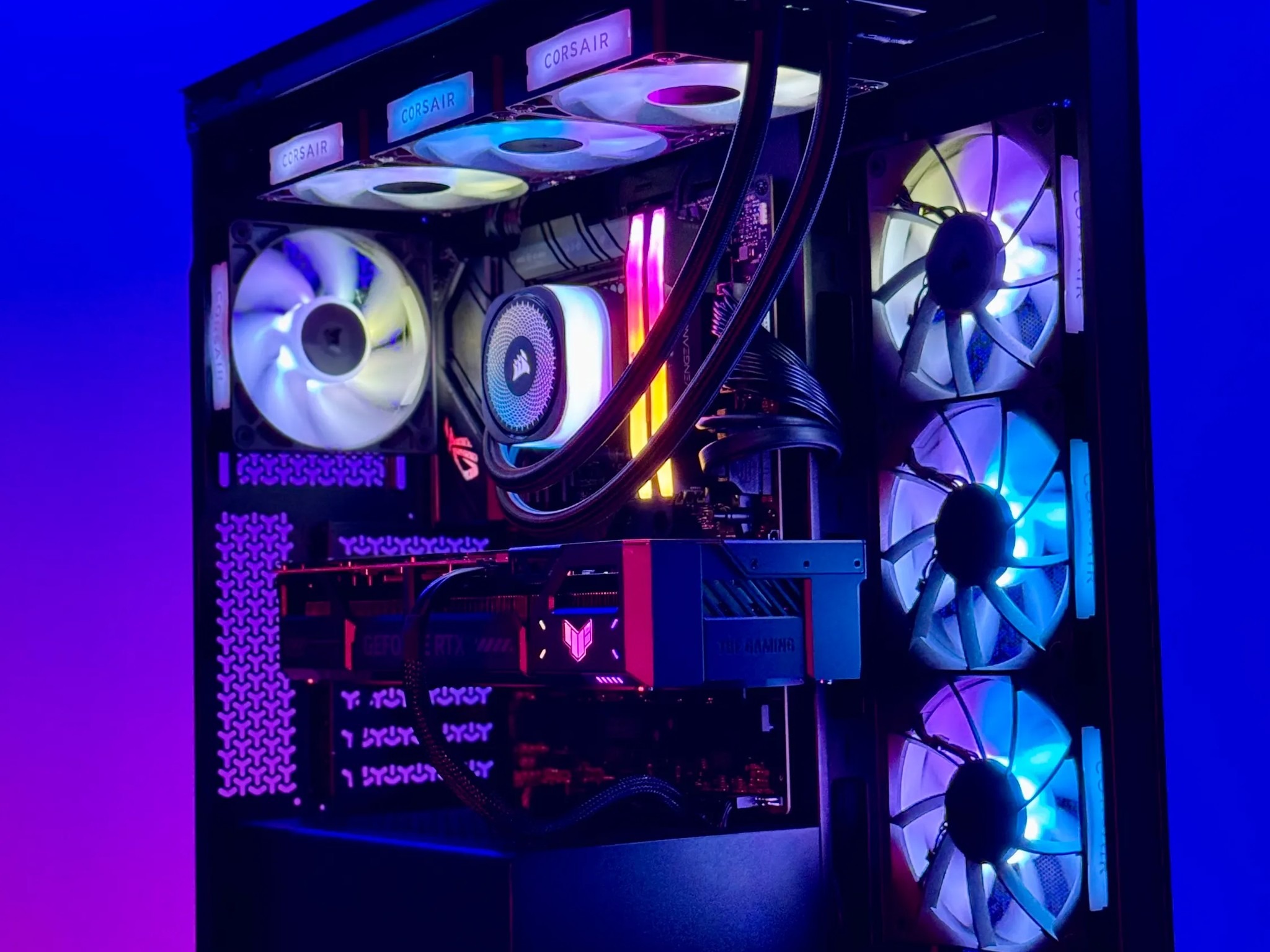 Corsair Gaming PC ✨ NVIDIA RTX 5070 OC, 14600KF 5.3 Ghz, 2TB M.2 SSD, 32GB RAM, WiFi, WIN 11 Pro