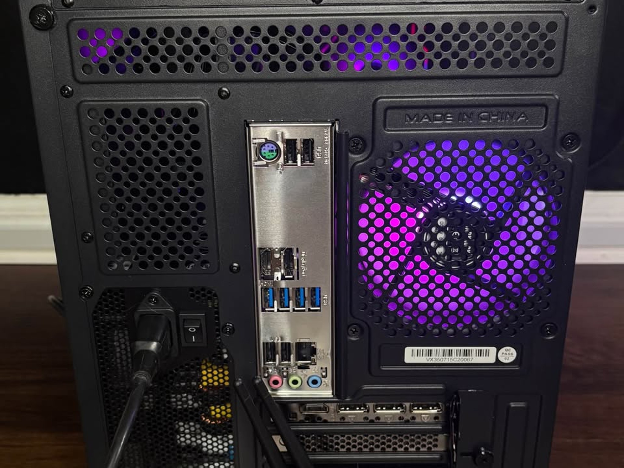 Black Gaming PC (RTX 3060 12GB + AMD Ryzen 5 3600 + 16GB DDR4 + SSD)