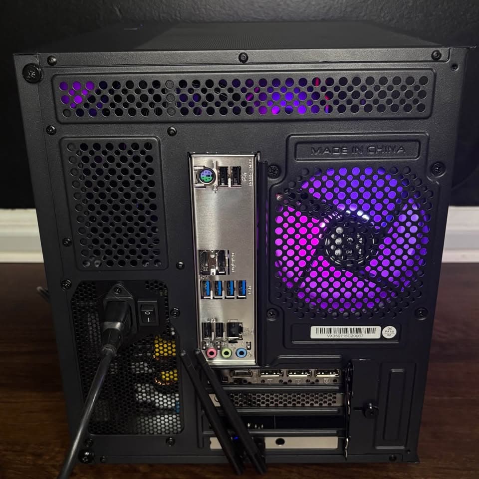 Black Gaming PC (RTX 3060 12GB + AMD Ryzen 5 3600 + 16GB DDR4 + SSD)