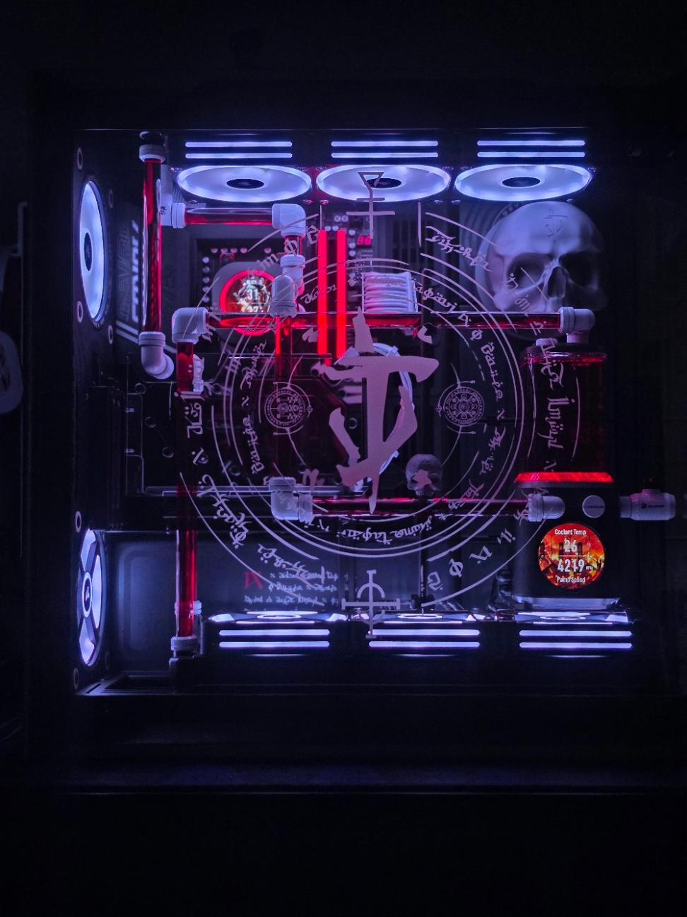 Doombringer Custom Loop RTX 5090 / Ryzen 9800X3D