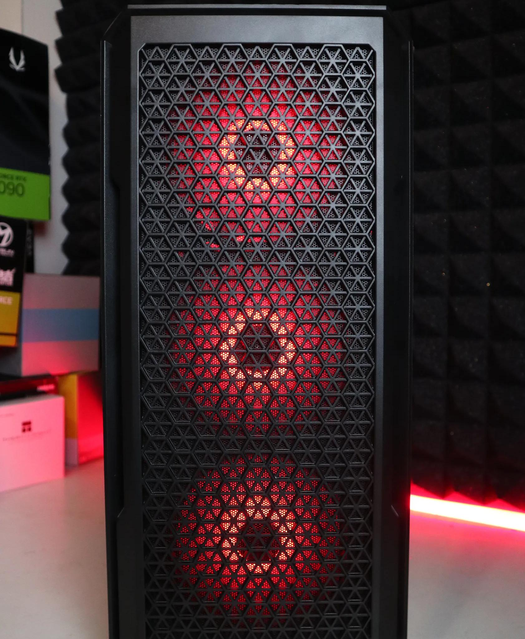 Type S | Ryzen 7 1700 / RX 5700 XT 8GB Gaming PC