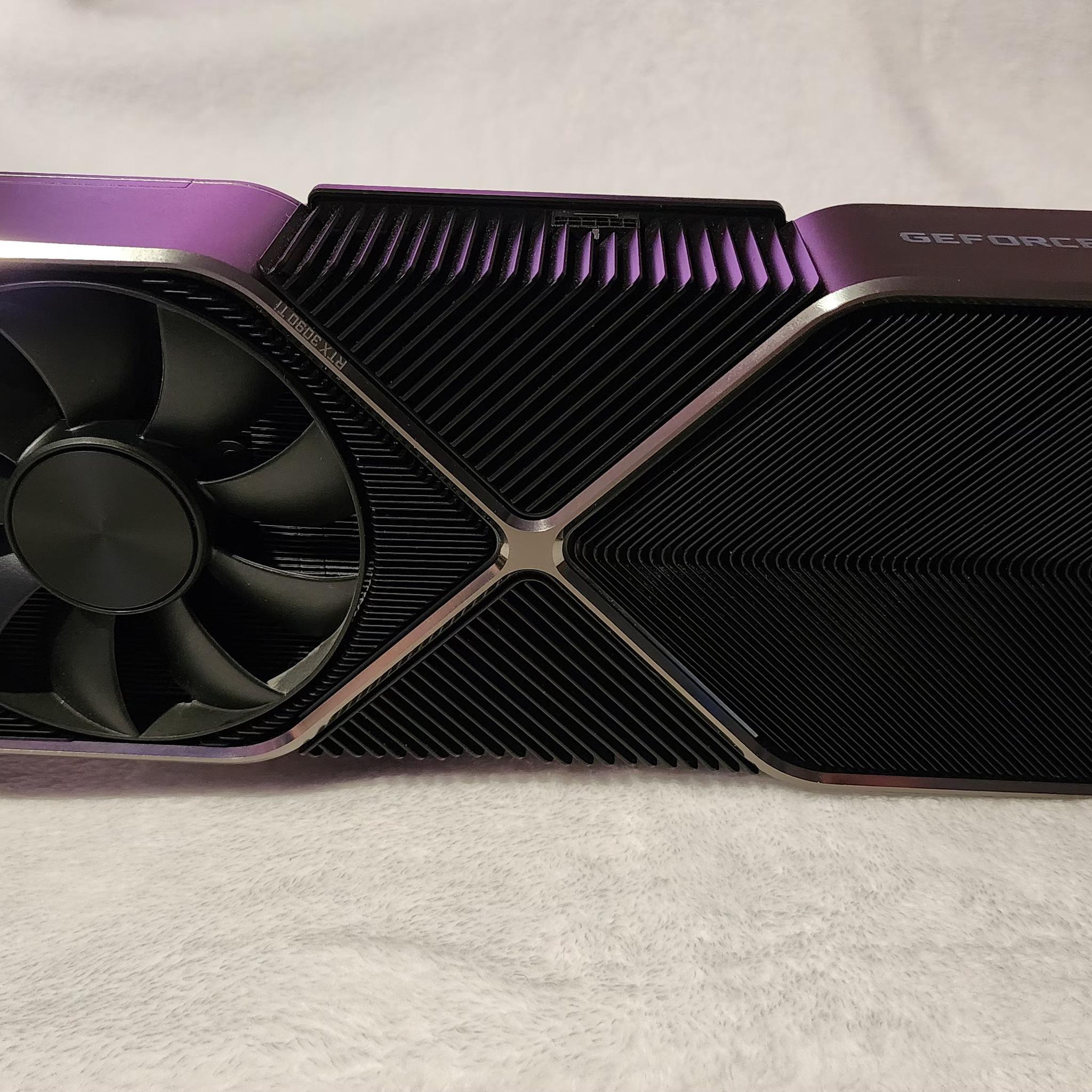 NVIDIA GeForce RTX 3090 Ti Founders Edition