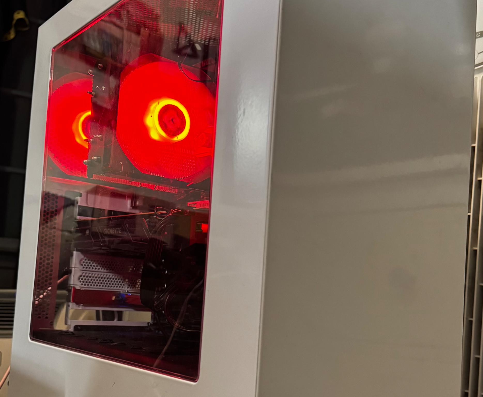 Starter GAMING PC | i5-8600k | Gigabyte GTX 1070 | 16GB RAM