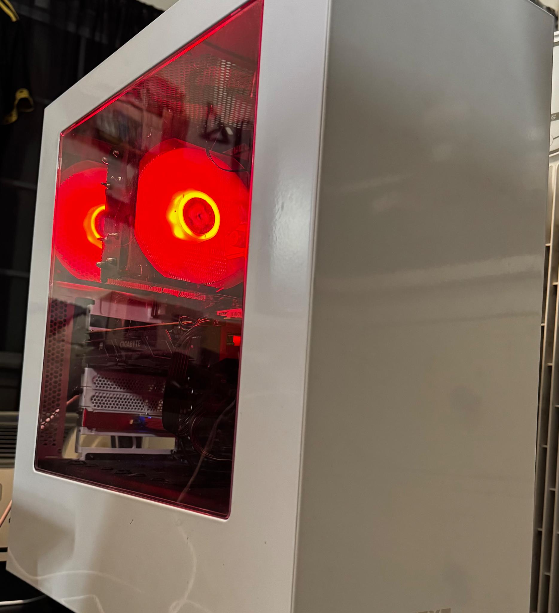 Starter GAMING PC | i5-8600k | Gigabyte GTX 1070 | 16GB RAM