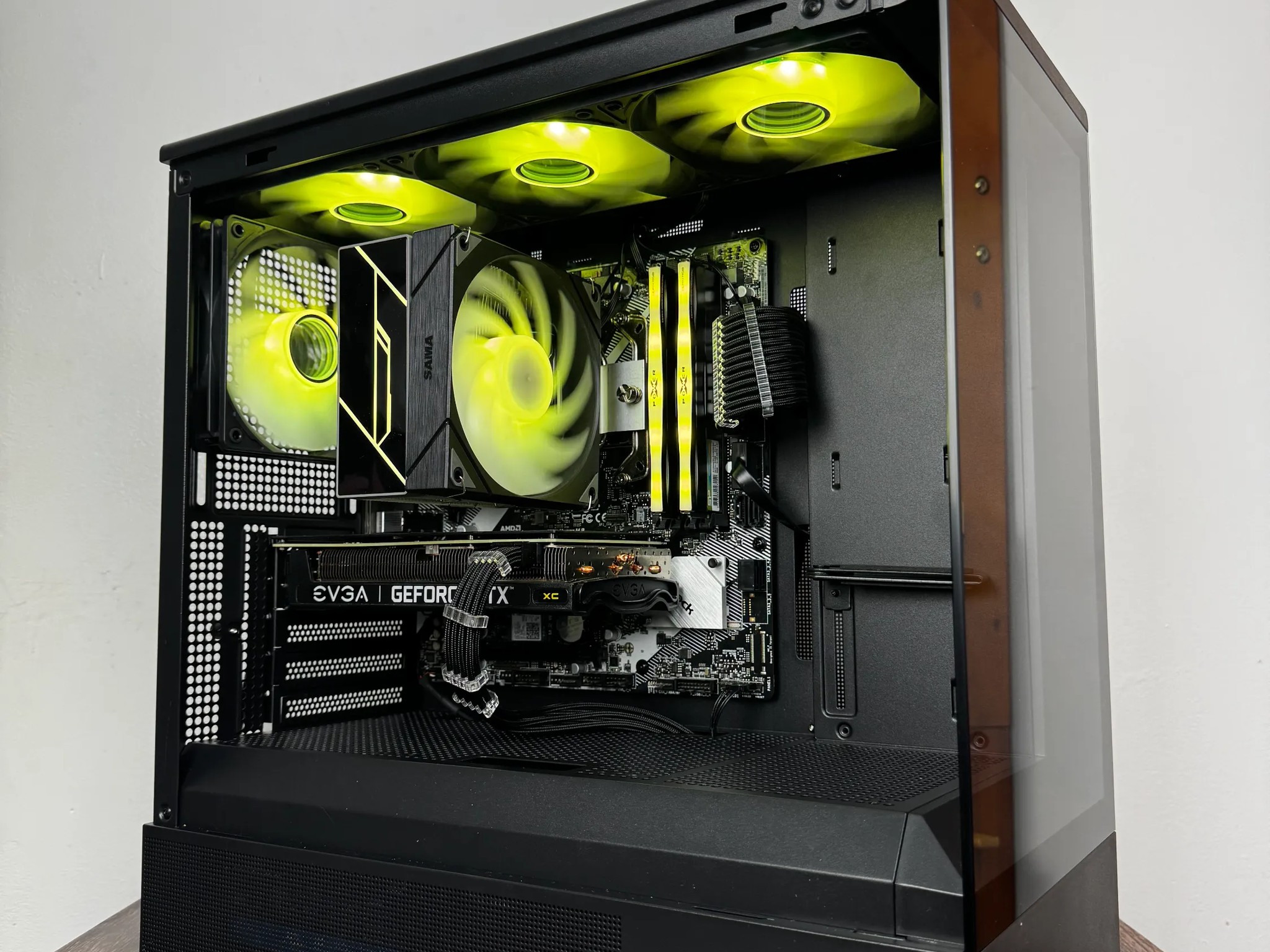 🖤Black🖤 Budget Gaming PC (Ryzen 5 5600 + RTX 3060 TI + 16gb Ram)