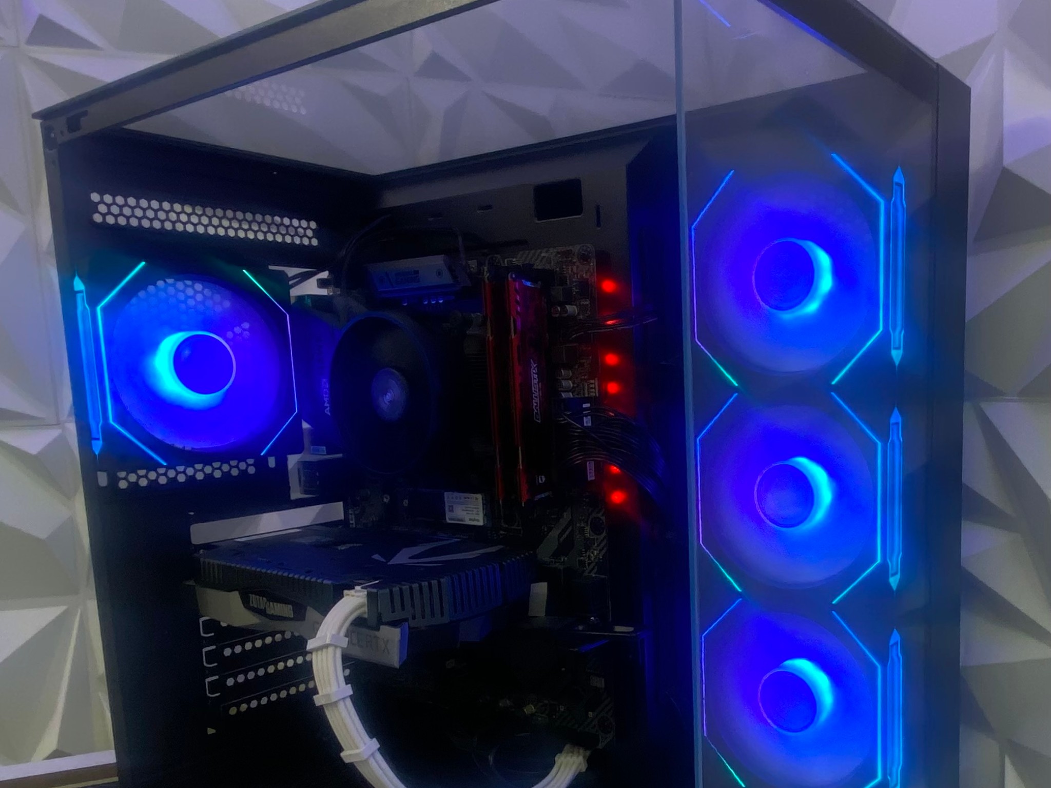 Pure Aesthetic Gaming PC | Ryzen 5 | RTX 2060 | 32GB RAM | 512GB SSD