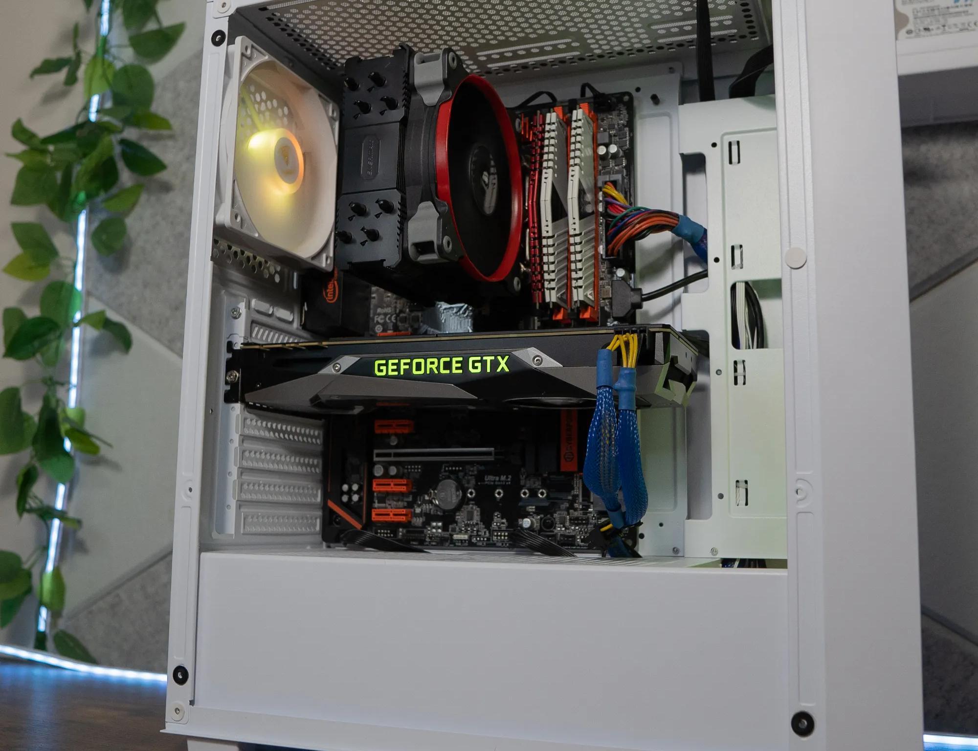 🔮🪄 BUDGET - BO6 Ready GAMING PC | NVIDIA GTX 1080 8GB FE | INTEL i7 7700 | 16GB DDR4 RAM | 1.24TB |