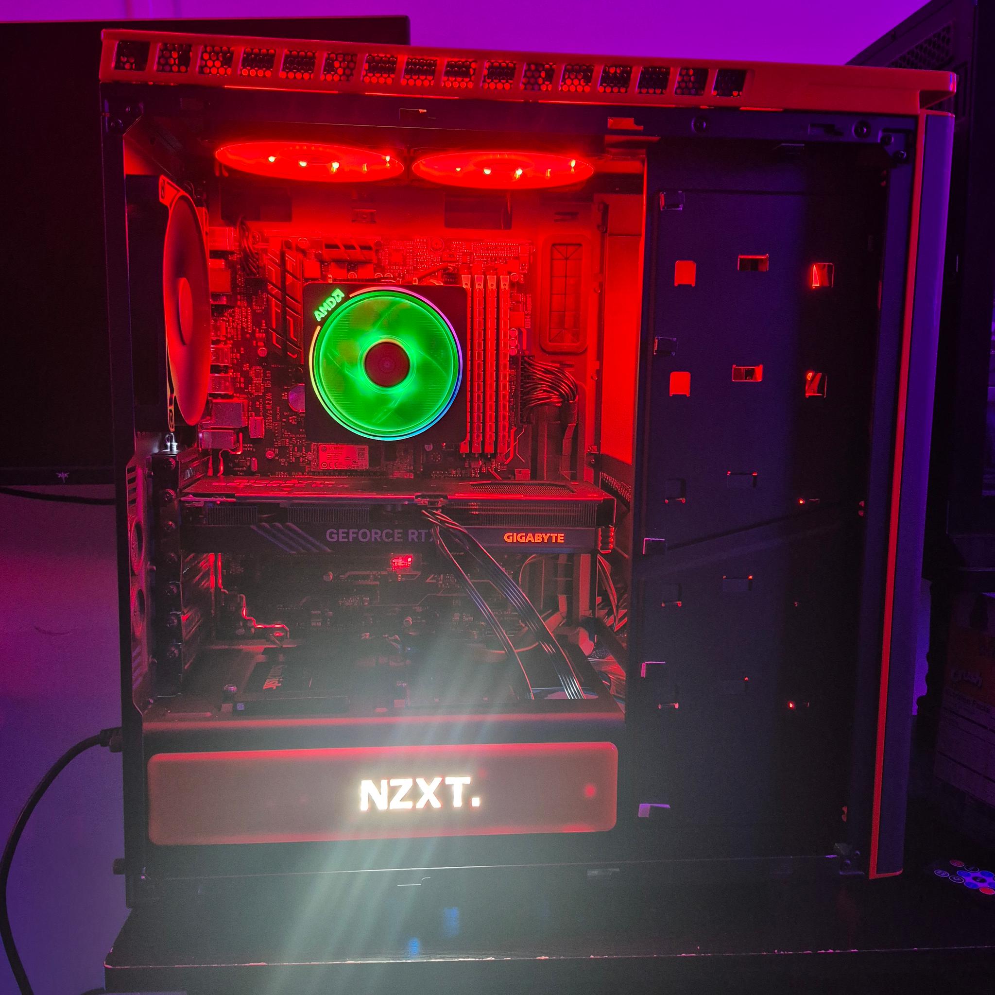 GeForce RTX 4060 Custom Gaming PC - Ryzen 7 3800X - 16GB RAM - 512GB SSD