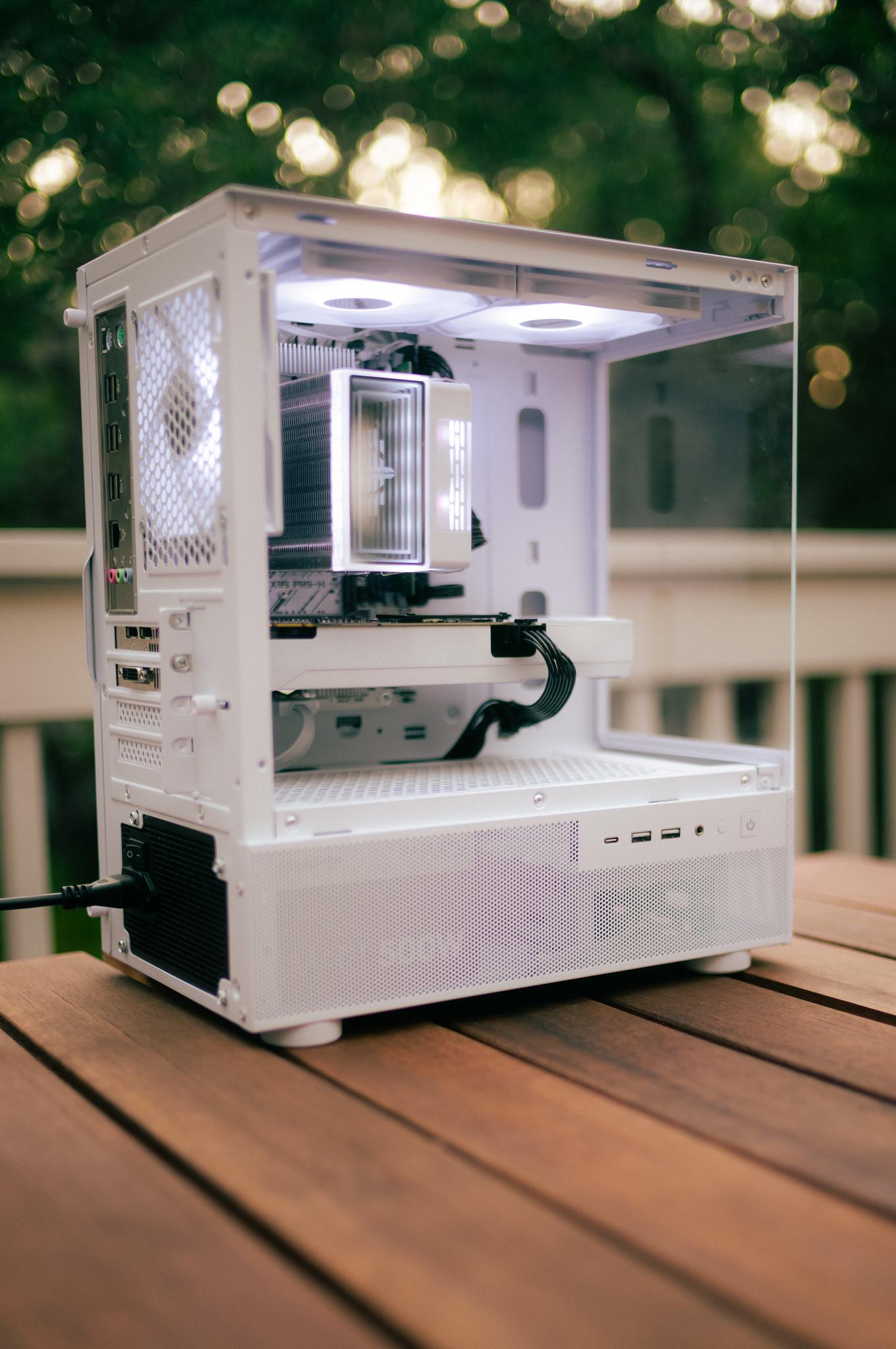 ❄️ WHITE AESTHETIC Gaming PC | Okinos Aqua 3 | 10-Core | GTX 970 | 16GB DDR4 | 256GB SSD | Win10 Pro