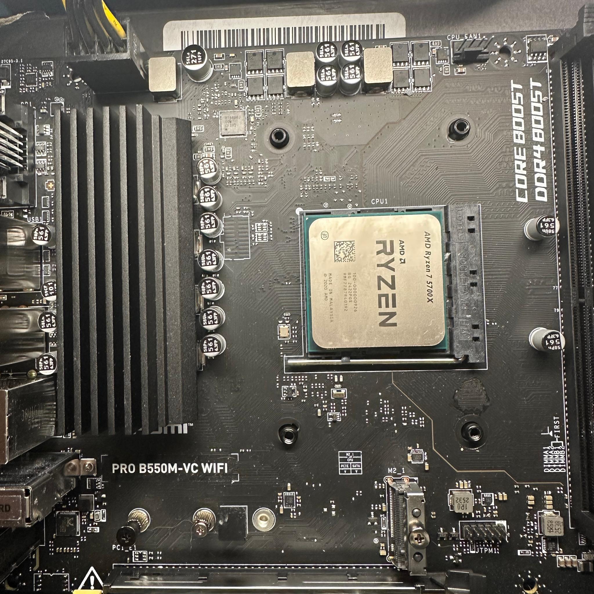 Msi Pro B550m-VC Wifi Ryzen 5700X Bundle