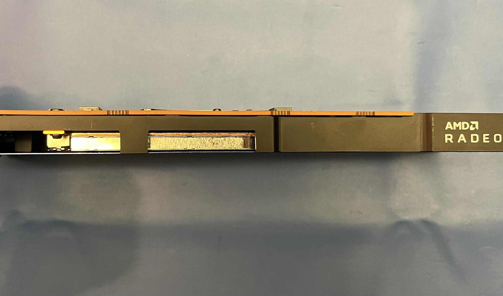 Radeon Pro W5500 8GB VRAM