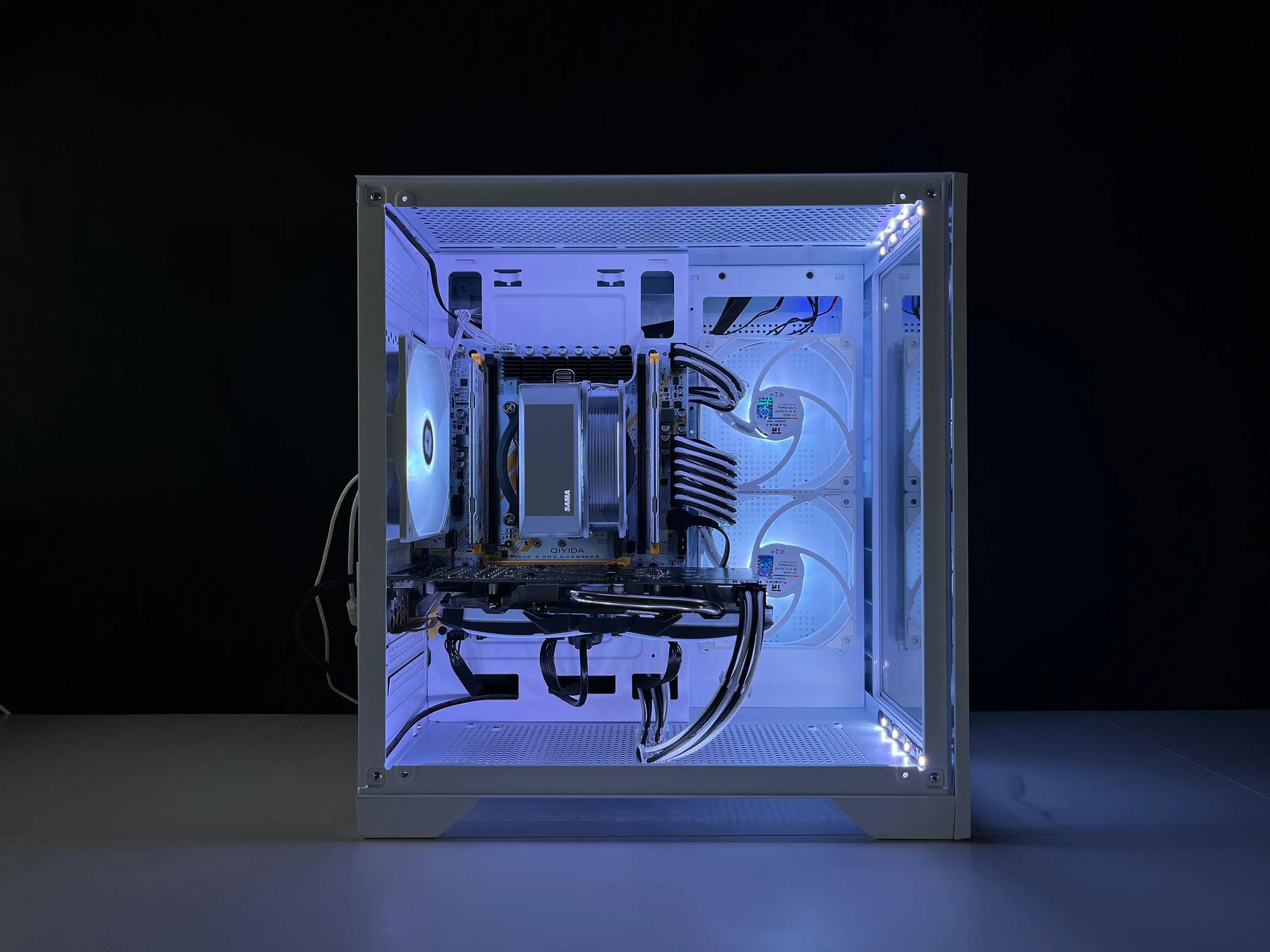 ⬜ White and RGB Gaming PC | Intel Xeon E5-2670 v3 & RX 570