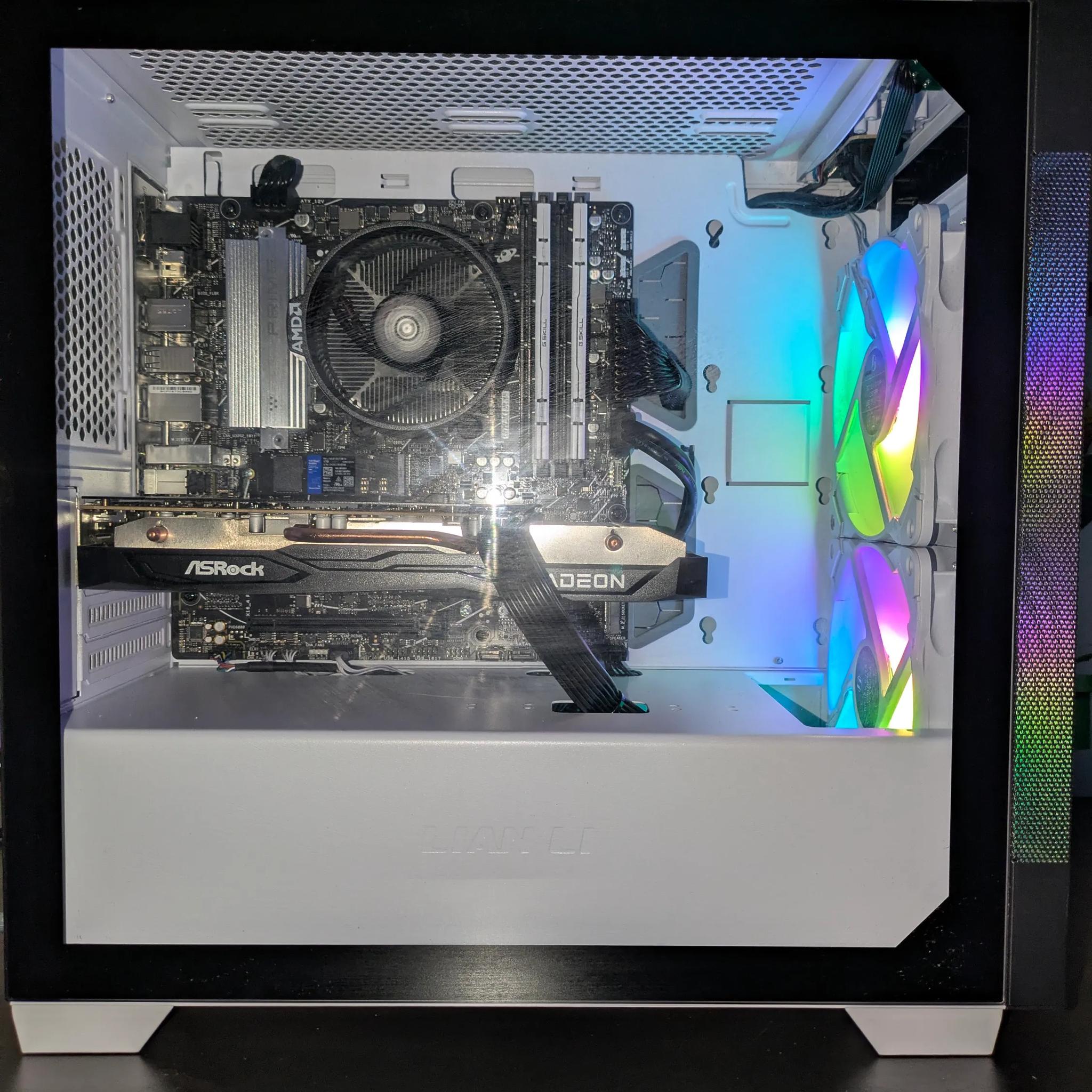🐼 Ryzen 5 9600X | RX 6650 XT |32GB DDR5 | 1TB SSD | 650W GOLD 🐼