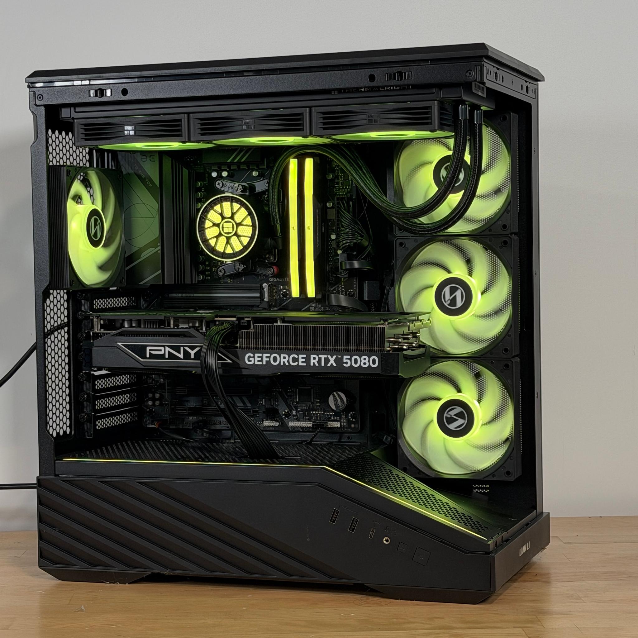 GeForce RTX 5080 - Ryzen 7 9800X3D Gaming PC